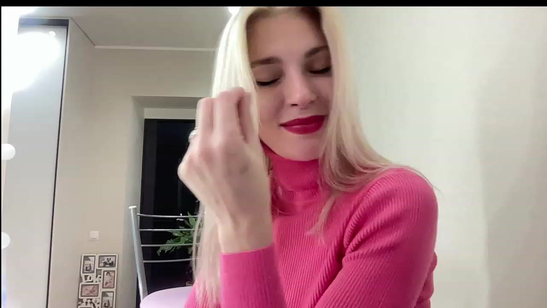 Gallery image thumbnail from AmazingkellyX's myfreecams stream on, 12/02/2023, 13:33 image 8 of 20