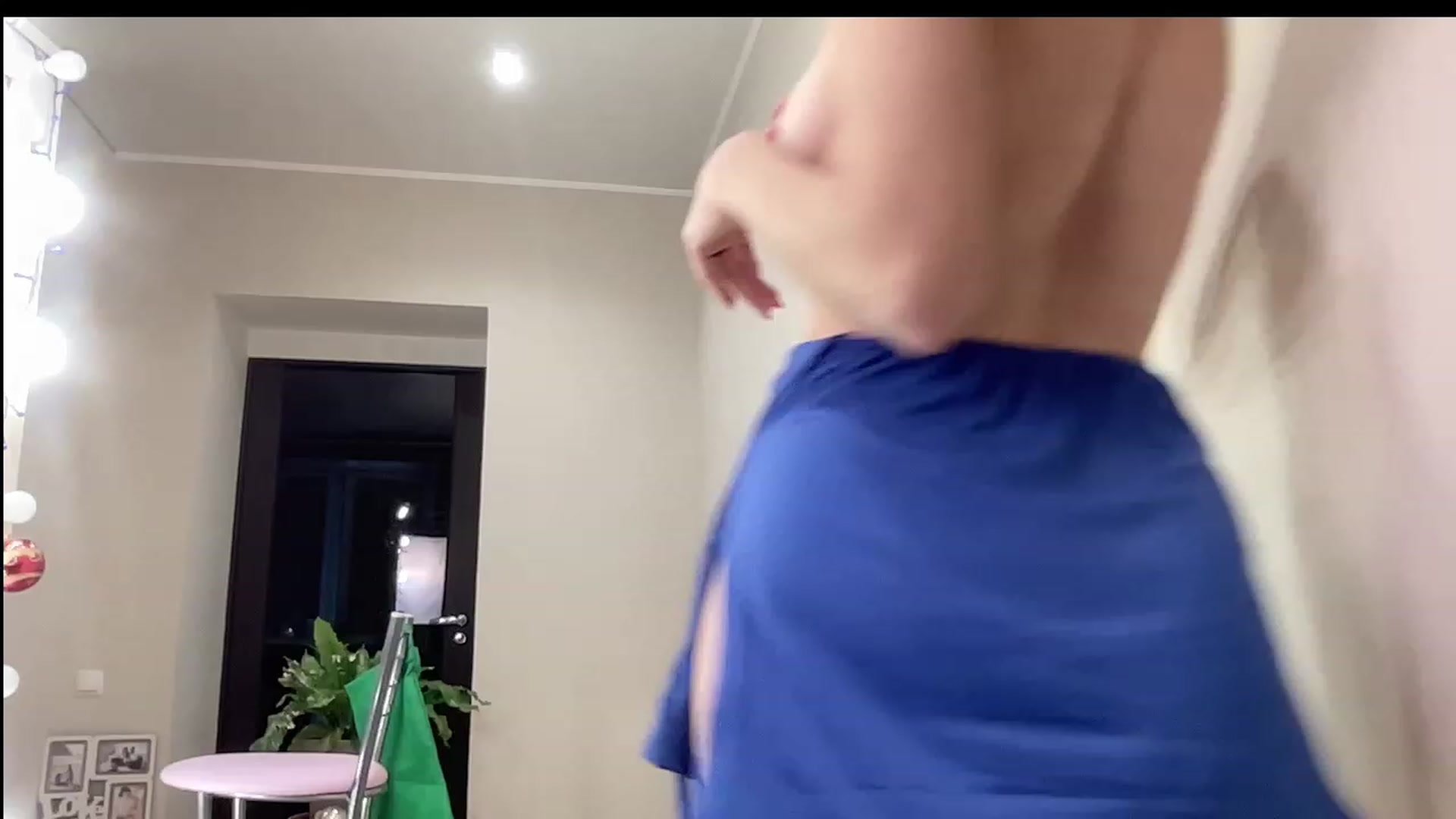 Gallery image thumbnail from AmazingkellyX's myfreecams stream on, 12/31/2023, 10:46 image 1 of 20