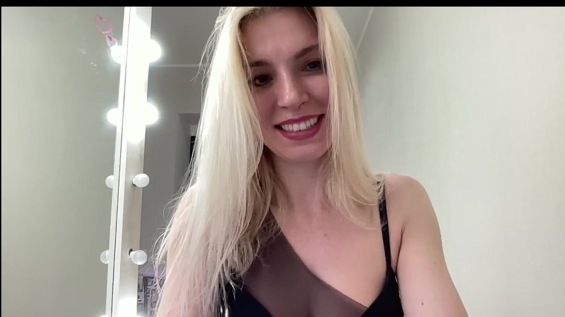 Gallery image thumbnail from AmazingkellyX's myfreecams stream on, 03/10/2024, 12:04 image 5 of 20