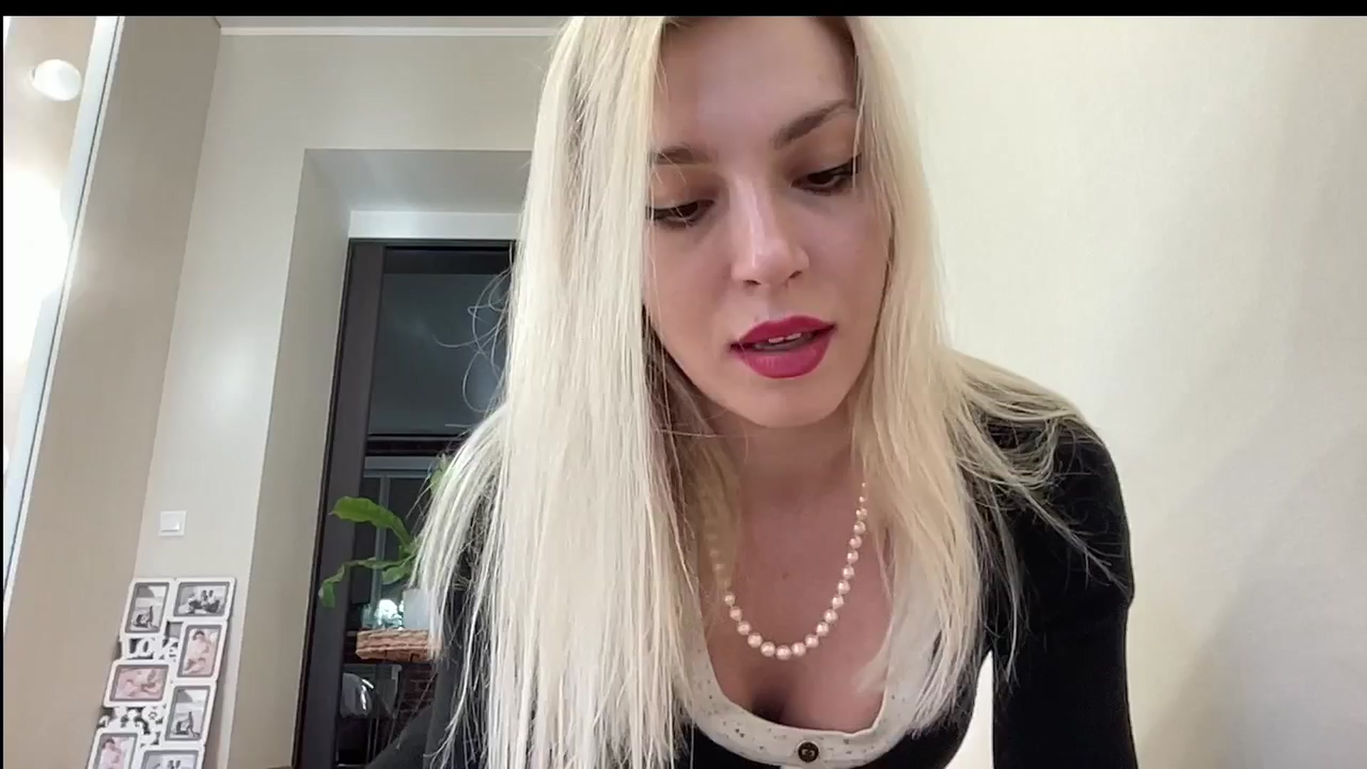 Gallery image thumbnail from AmazingkellyX's myfreecams stream on, 03/23/2024, 10:04 image 5 of 20