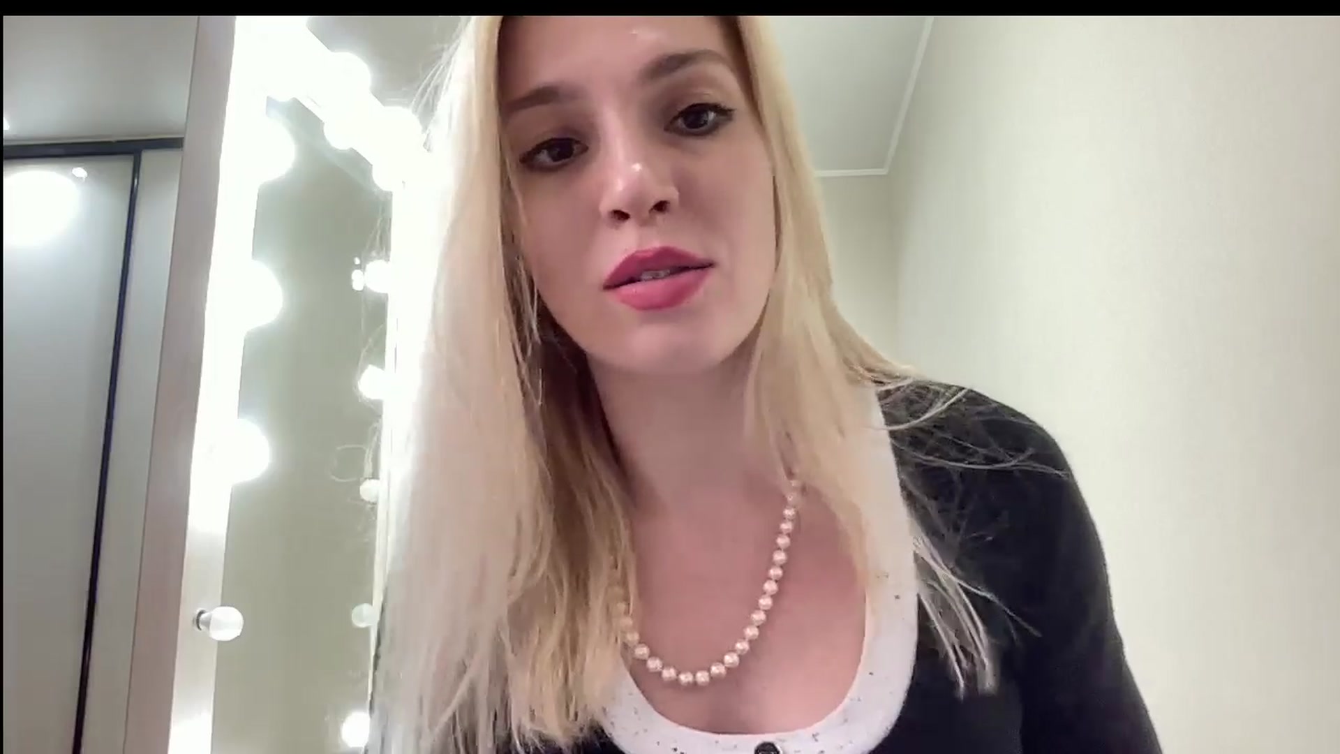 Gallery image thumbnail from AmazingkellyX's myfreecams stream on, 03/28/2024, 13:35 image 20 of 20