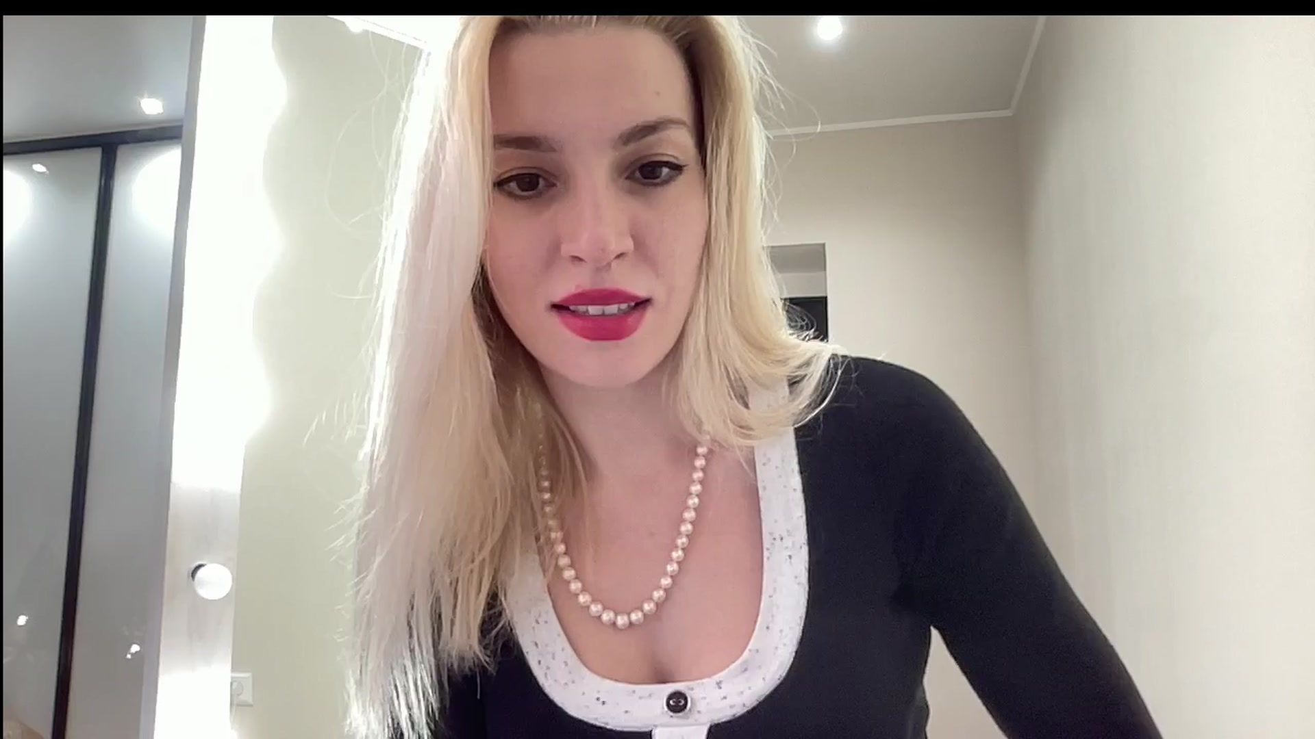 Gallery image thumbnail from AmazingkellyX's myfreecams stream on, 03/31/2024, 11:08 image 17 of 20