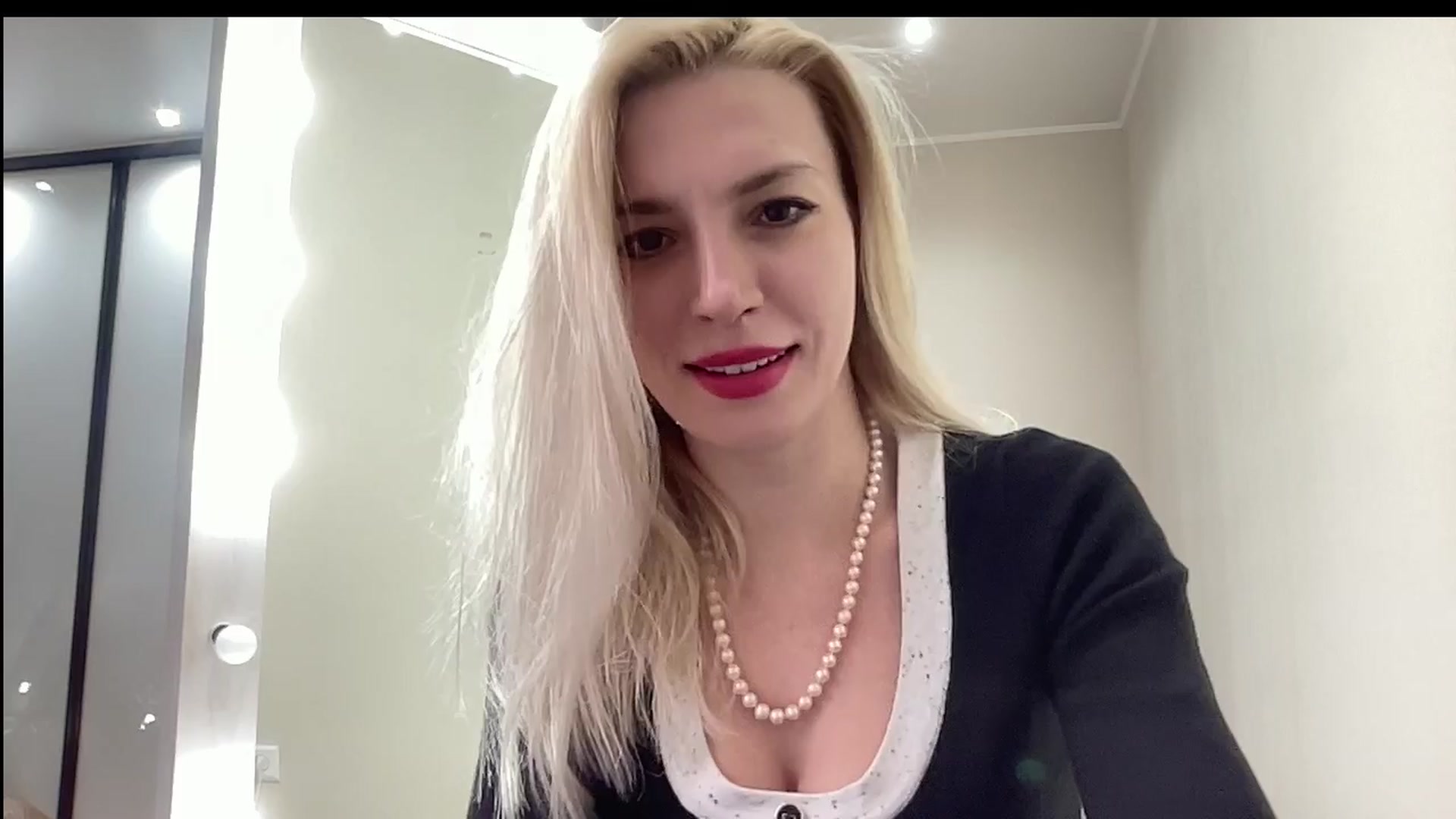 Gallery image thumbnail from AmazingkellyX's myfreecams stream on, 03/31/2024, 11:08 image 14 of 20
