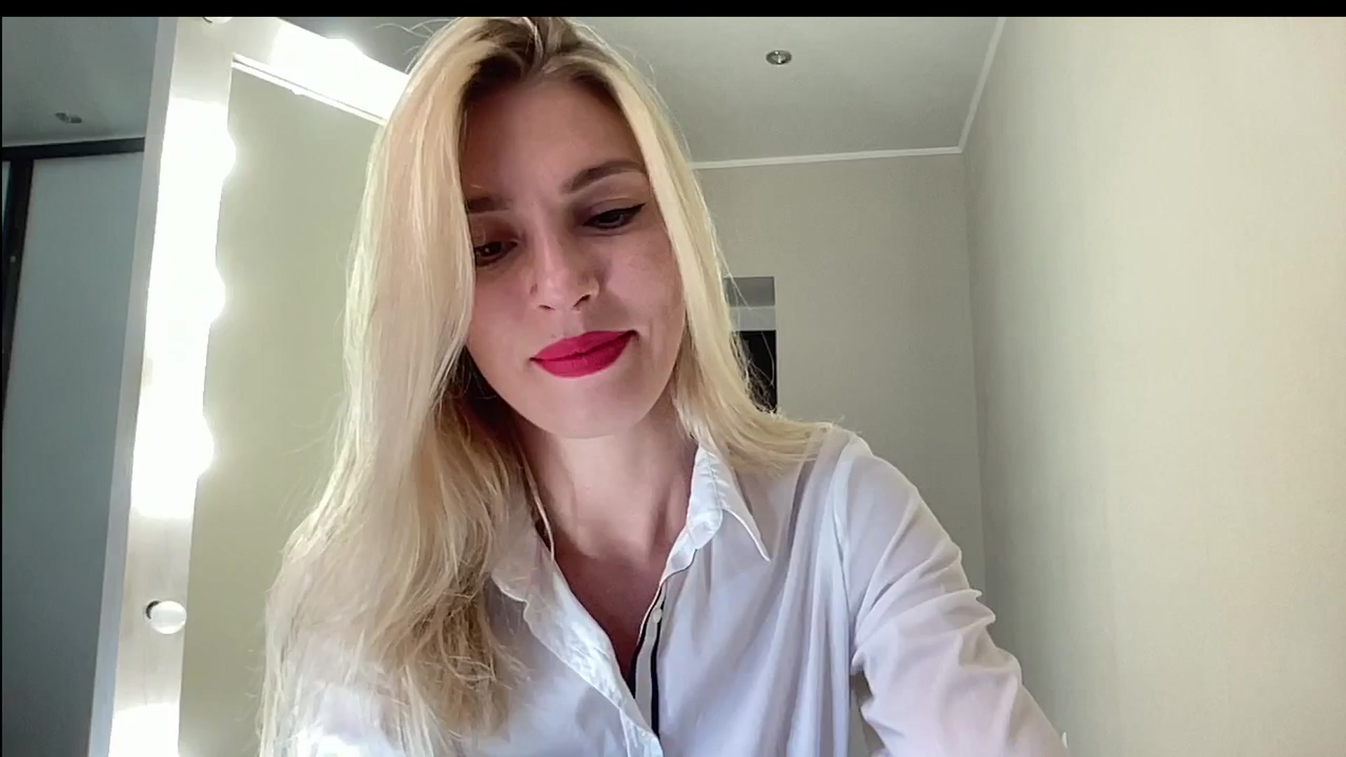 Gallery image thumbnail from AmazingkellyX's myfreecams stream on, 06/16/2024, 11:08 image 1 of 20