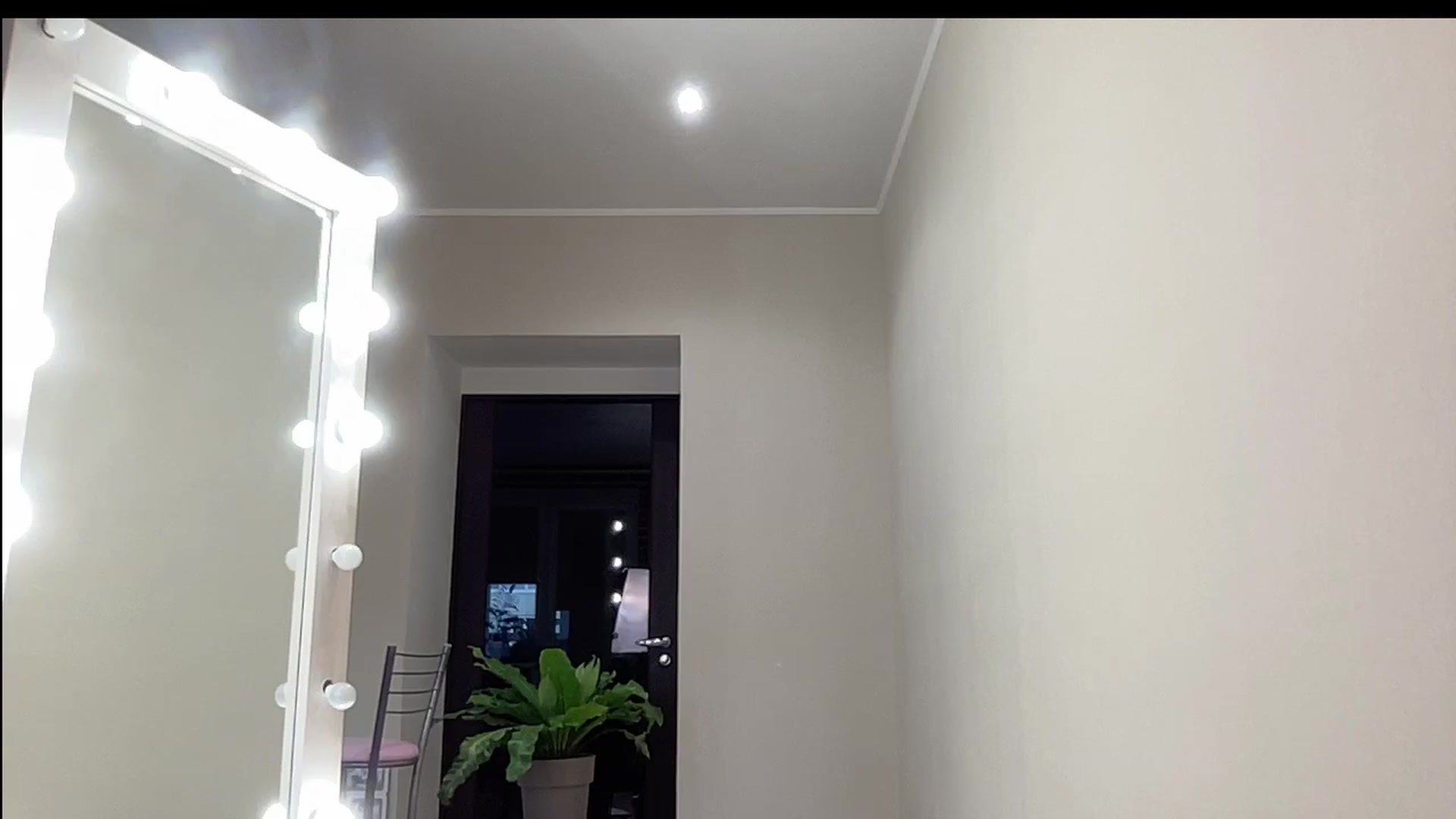 Gallery image thumbnail from AmazingkellyX's myfreecams stream on, 06/22/2024, 13:34 image 15 of 20