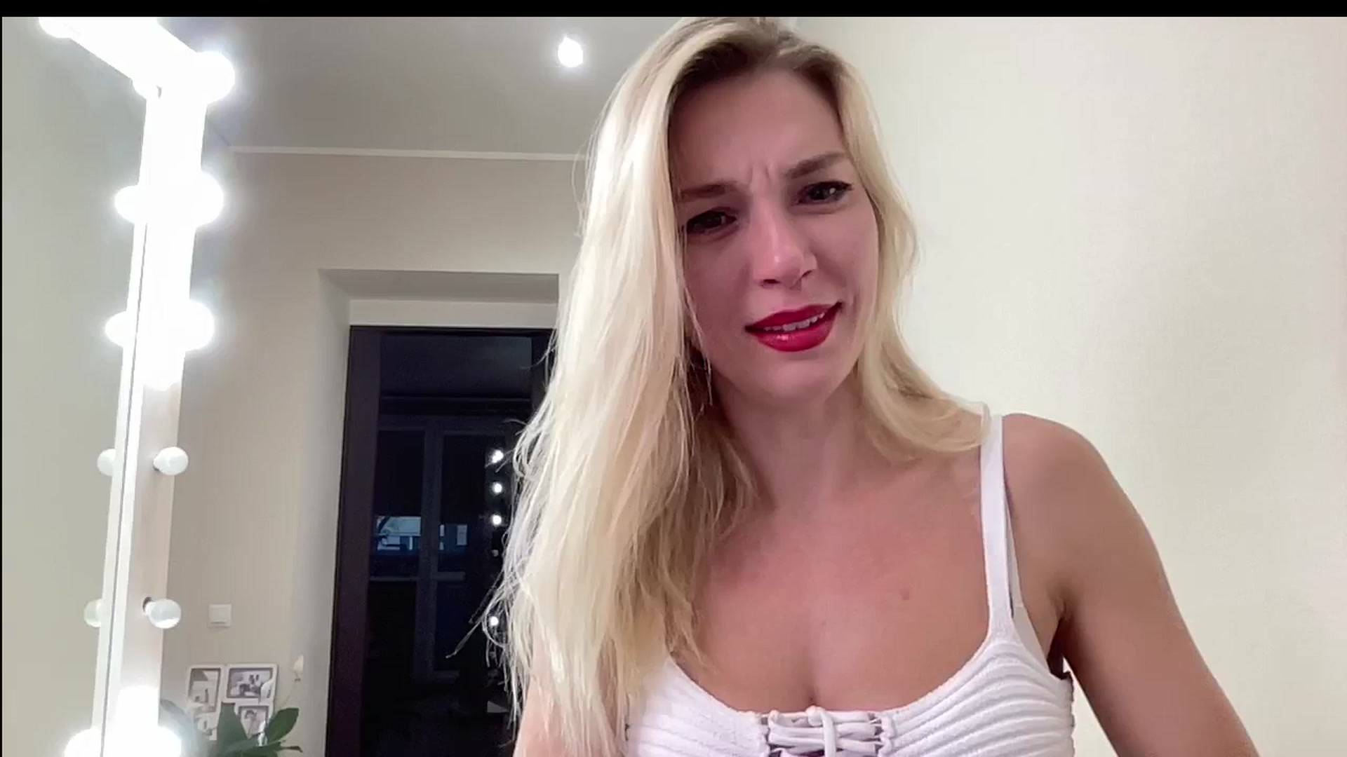 Gallery image thumbnail from AmazingkellyX's myfreecams stream on, 07/11/2024, 14:06 image 7 of 20