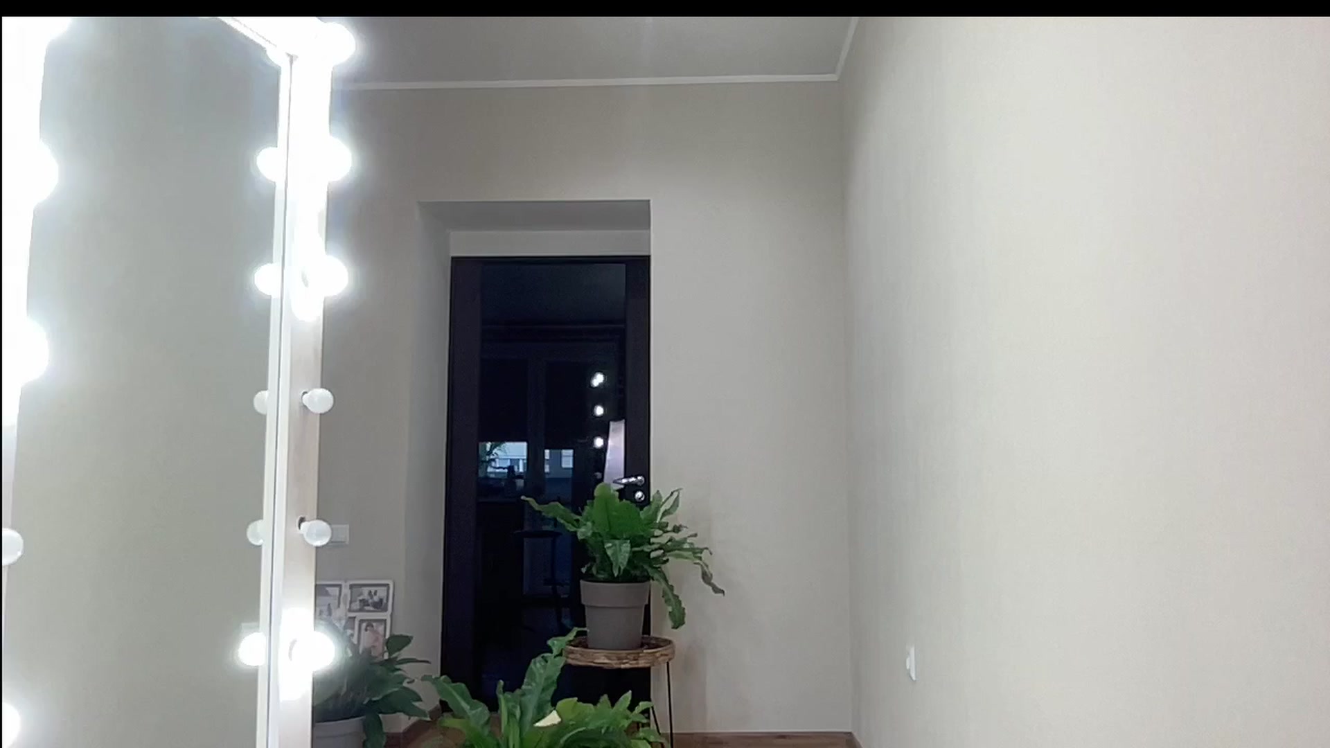Gallery image thumbnail from AmazingkellyX's myfreecams stream on, 07/18/2024, 09:25 image 7 of 20