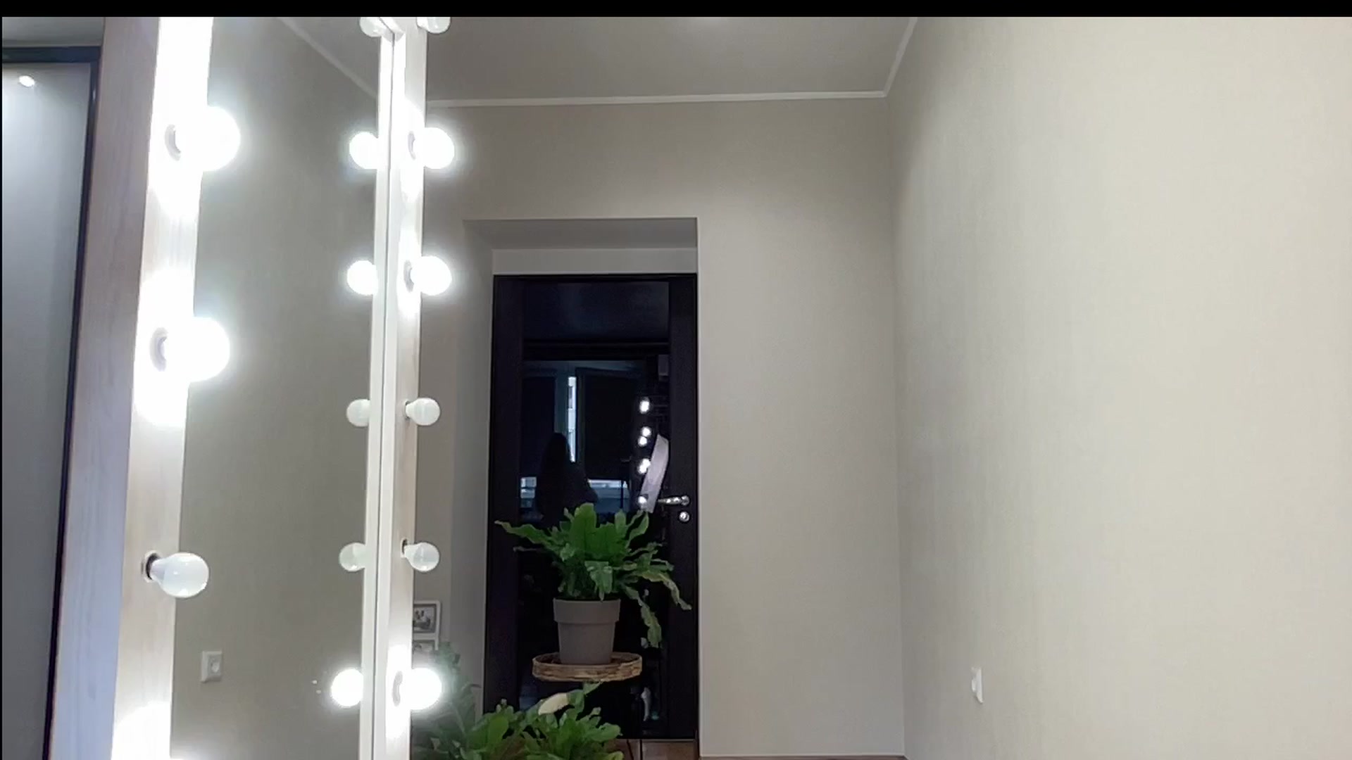 Gallery image thumbnail from AmazingkellyX's myfreecams stream on, 07/20/2024, 11:15 image 6 of 20
