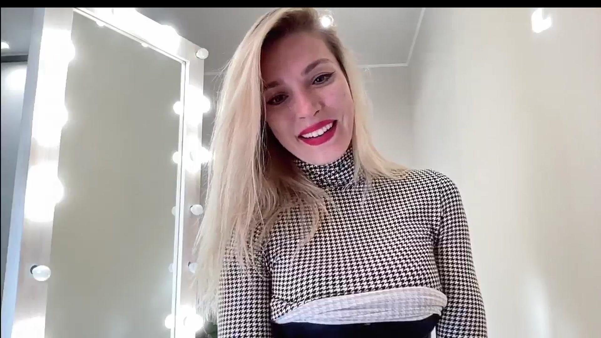 Gallery image thumbnail from AmazingkellyX's myfreecams stream on, 08/03/2024, 11:42 image 20 of 20