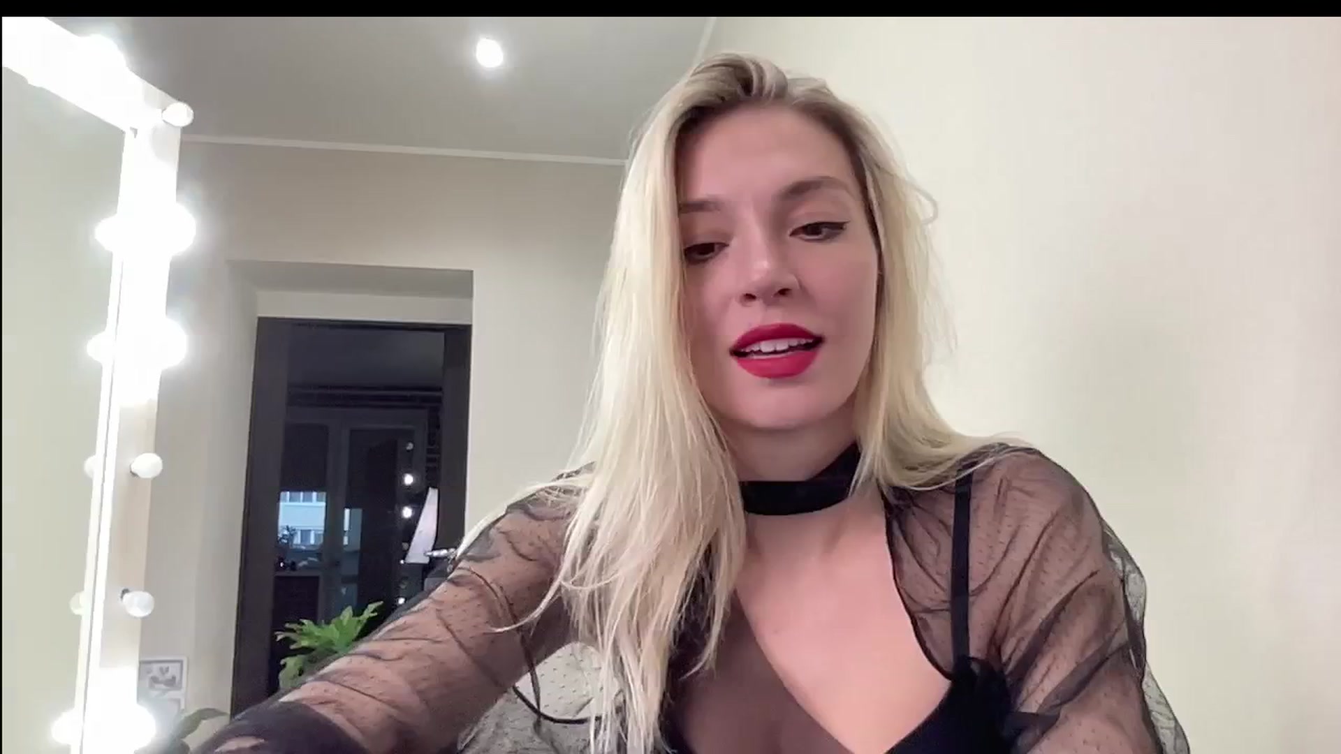 Gallery image thumbnail from AmazingkellyX's myfreecams stream on, 08/31/2024, 12:47 image 1 of 20