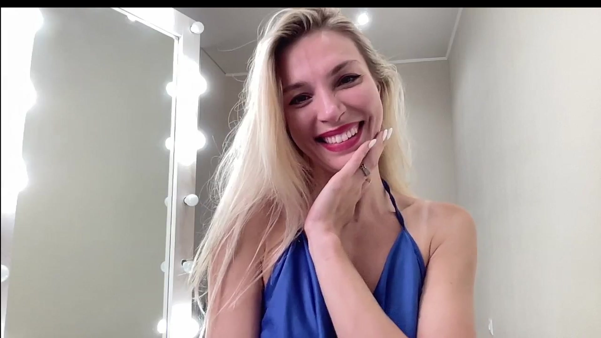 Gallery image thumbnail from AmazingkellyX's myfreecams stream on, 09/08/2024, 13:21 image 15 of 20