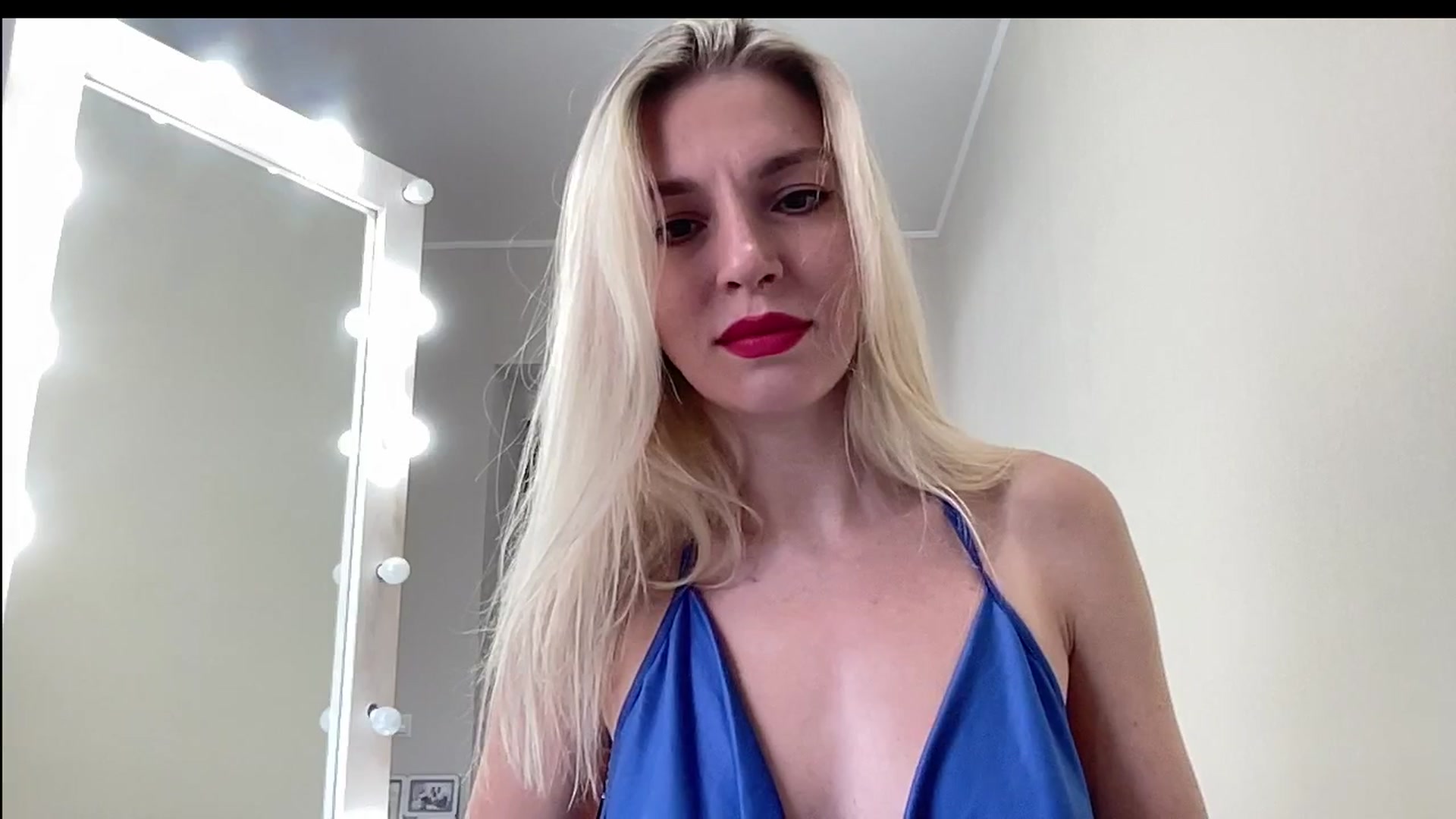 Gallery image thumbnail from AmazingkellyX's myfreecams stream on, 09/12/2024, 08:33 image 15 of 20