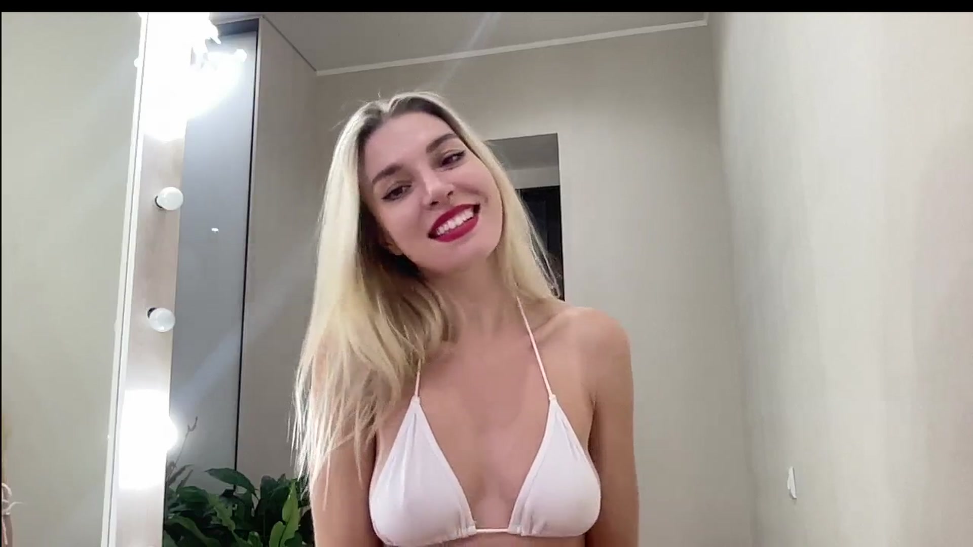 Gallery image thumbnail from AmazingkellyX's myfreecams stream on, 10/10/2024, 10:53 image 20 of 20