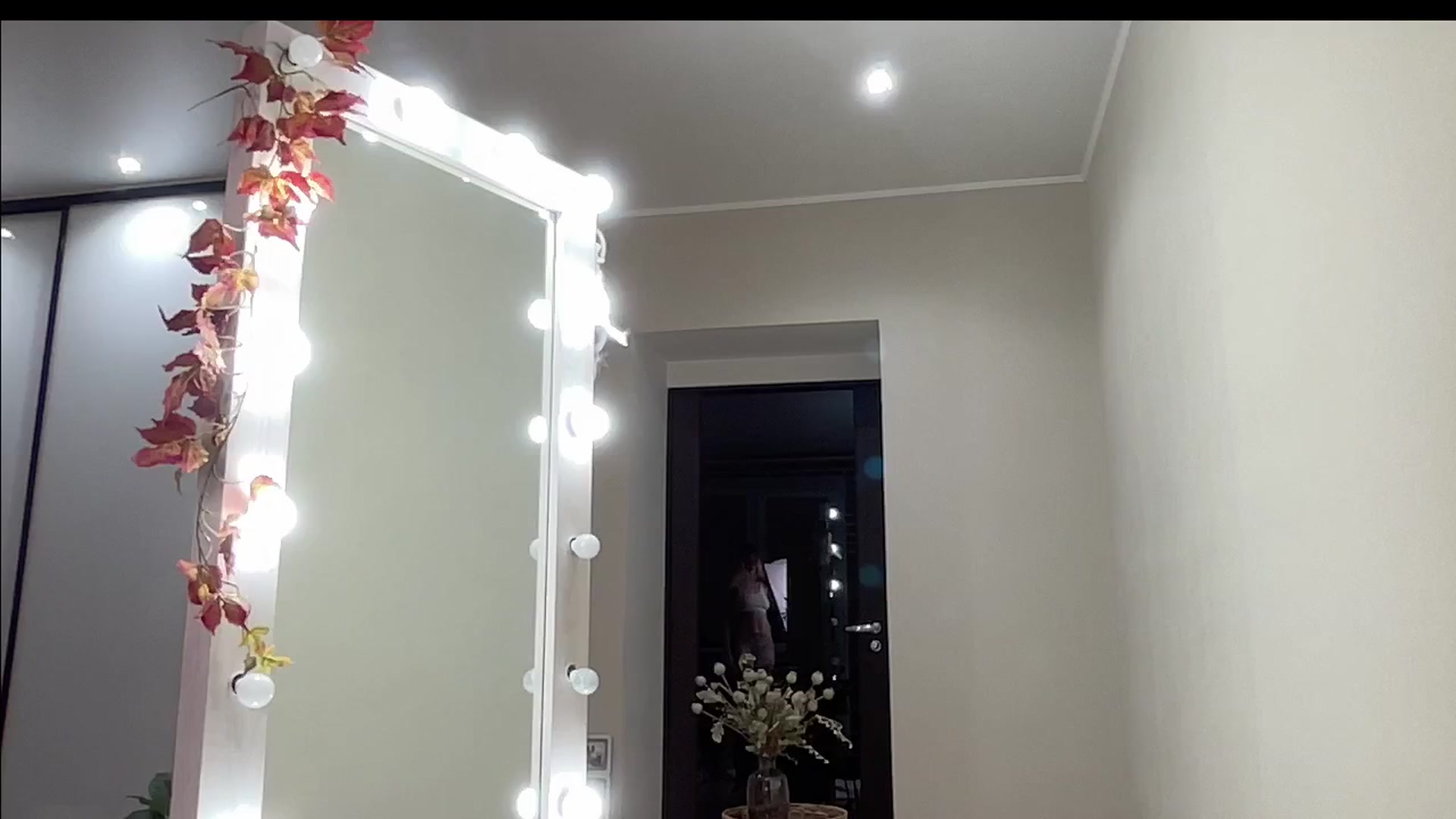 Gallery image thumbnail from AmazingkellyX's myfreecams stream on, 11/10/2024, 13:55 image 16 of 20