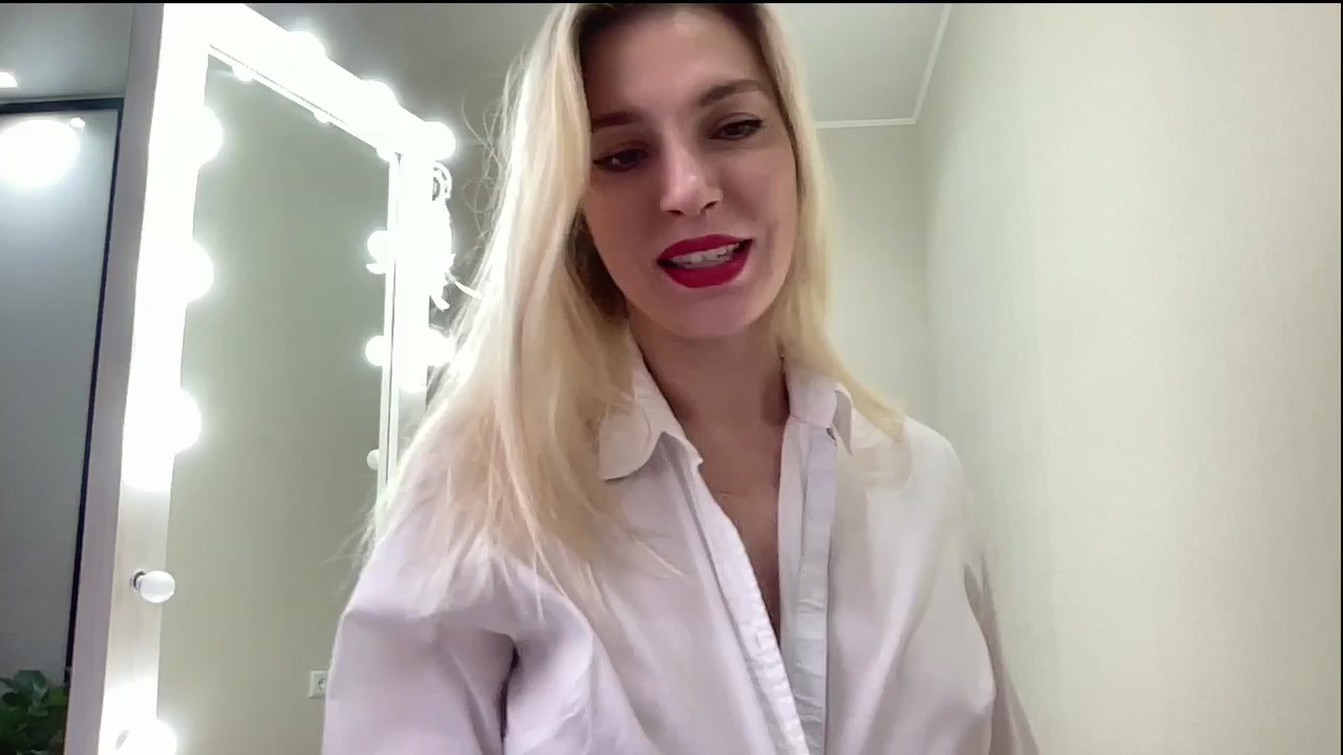 Gallery image thumbnail from AmazingkellyX's myfreecams stream on, 12/03/2024, 09:49 image 13 of 20