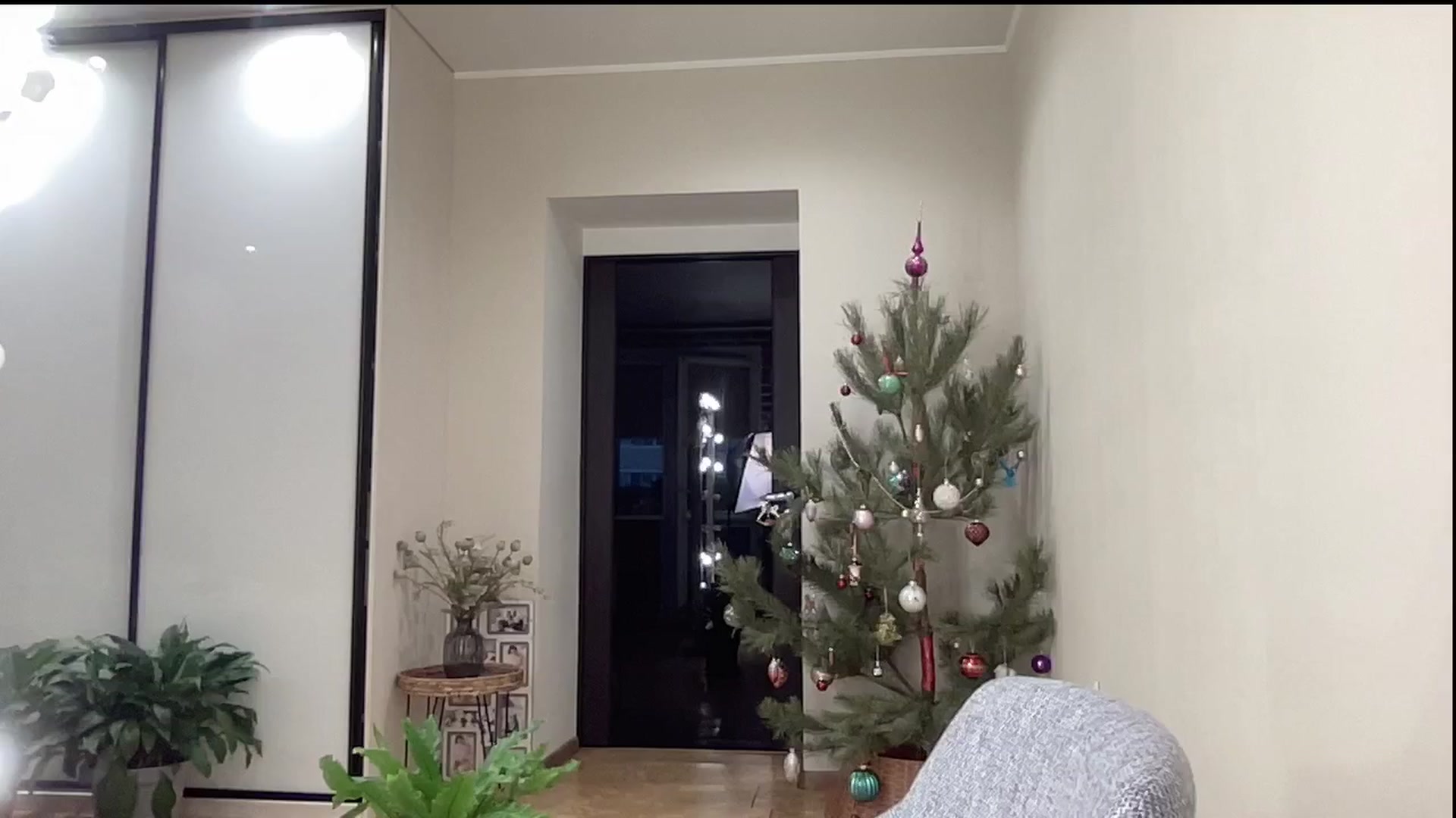 Gallery image thumbnail from AmazingkellyX's myfreecams stream on, 12/29/2024, 13:39 image 4 of 20