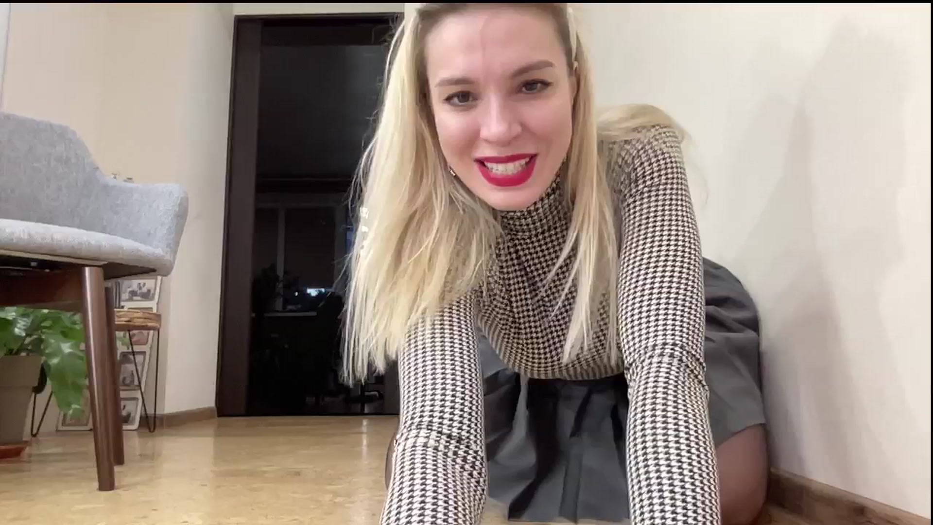 Gallery image thumbnail from AmazingkellyX's myfreecams stream on, 01/16/2025, 11:35 image 9 of 20