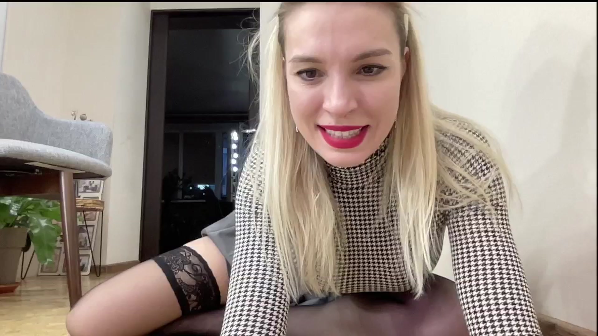 Gallery image thumbnail from AmazingkellyX's myfreecams stream on, 01/16/2025, 11:35 image 6 of 20