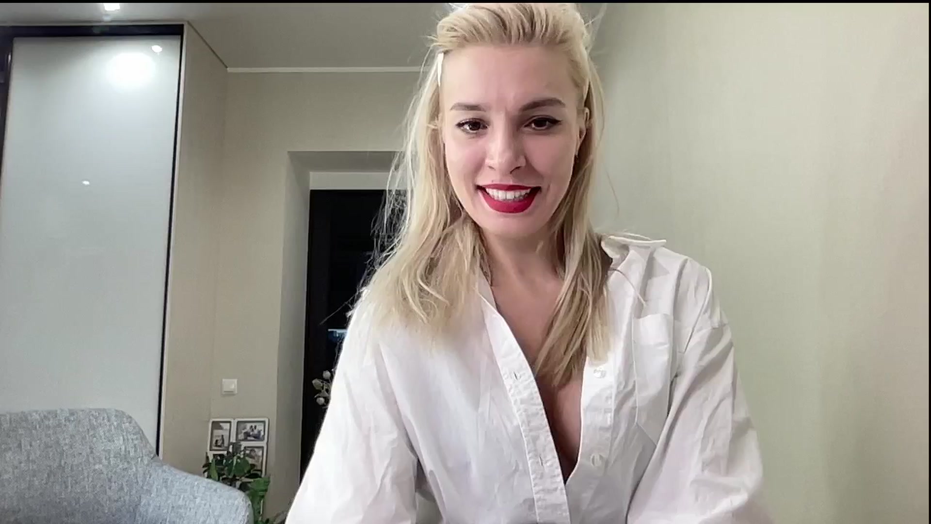 Gallery image thumbnail from AmazingkellyX's myfreecams stream on, 02/02/2025, 10:49 image 2 of 20