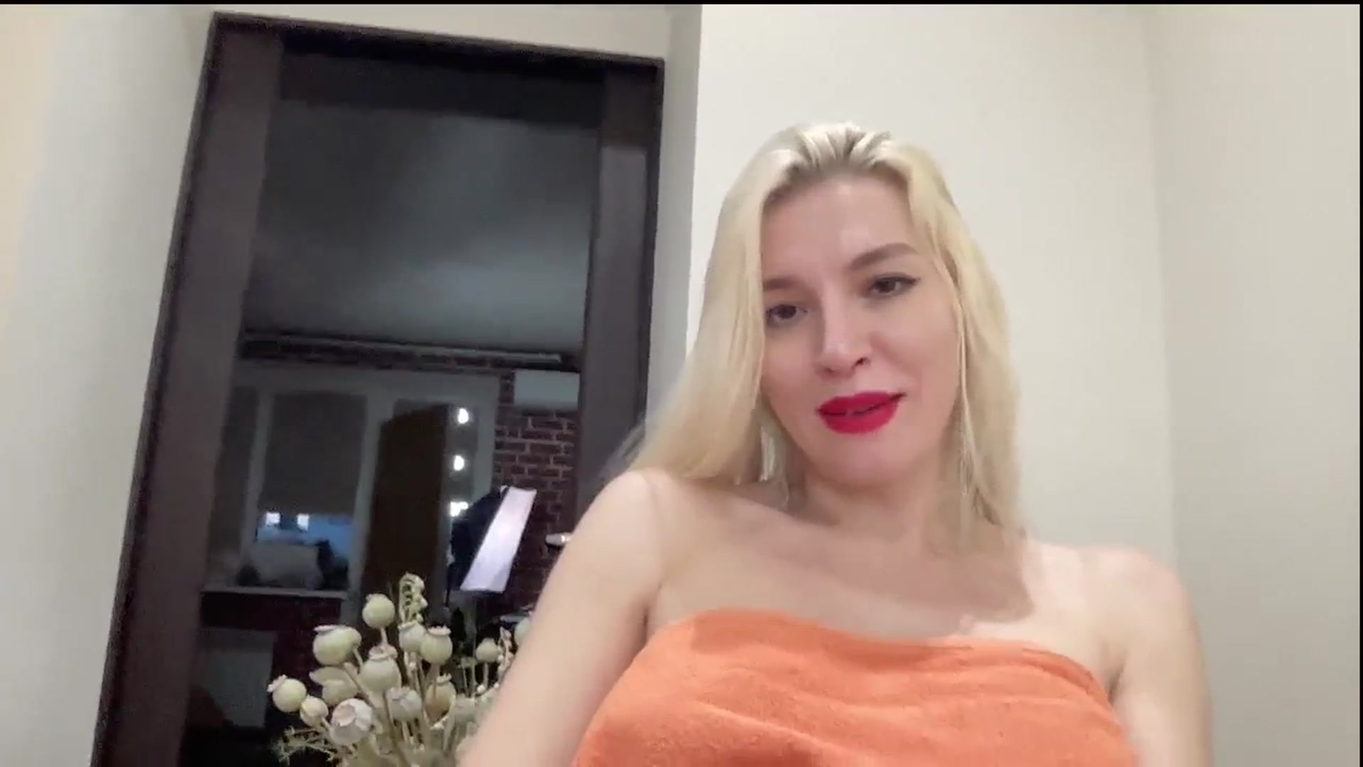 Gallery image thumbnail from AmazingkellyX's myfreecams stream on, 03/02/2025, 13:53 image 7 of 20