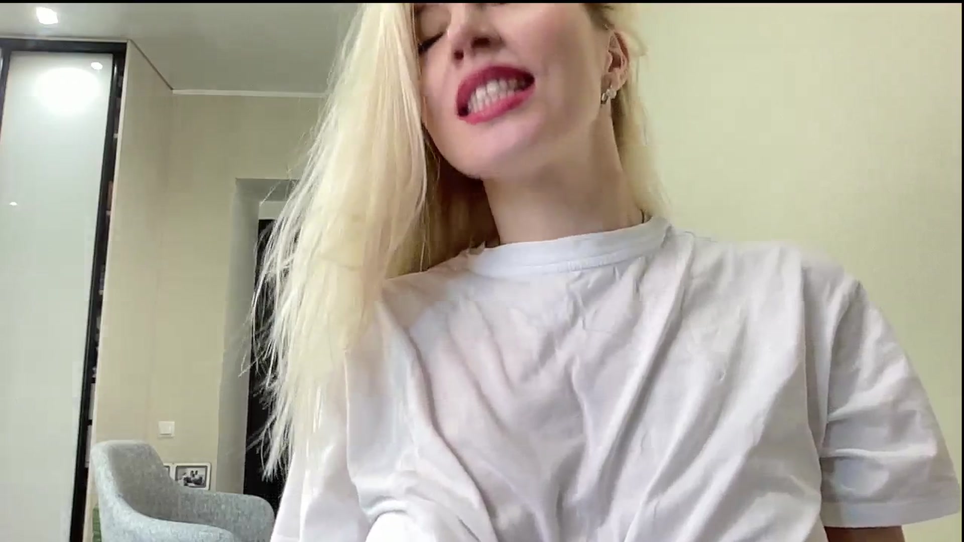 Gallery image thumbnail from AmazingkellyX's myfreecams stream on, 03/09/2025, 13:01 image 4 of 20