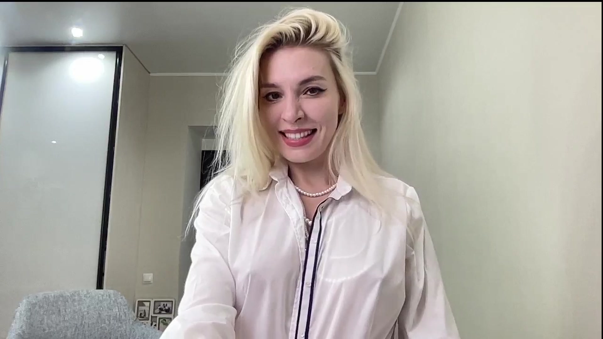 Gallery image thumbnail from AmazingkellyX's myfreecams stream on, 03/15/2025, 14:06 image 2 of 20