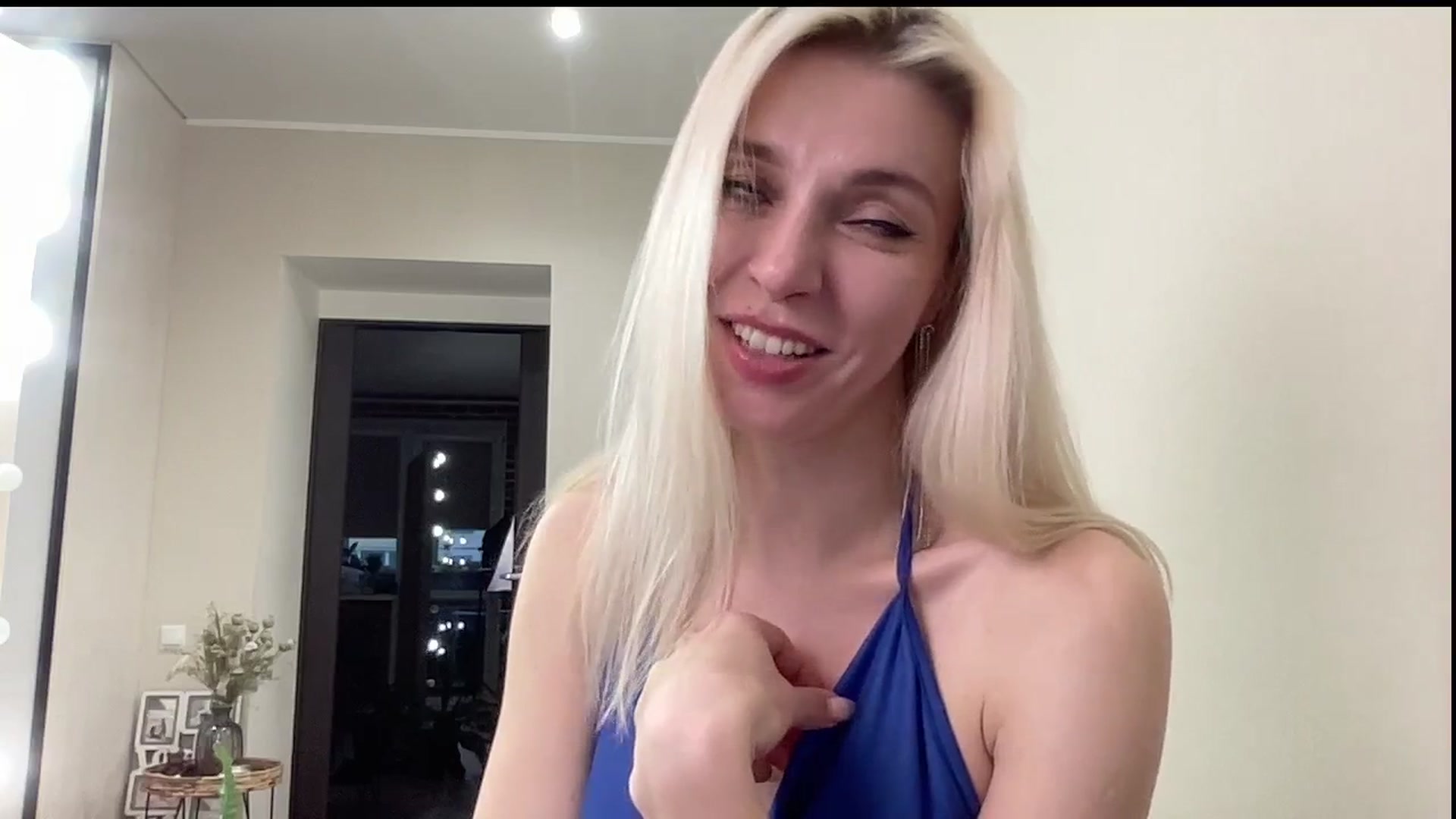 Gallery image thumbnail from AmazingkellyX's myfreecams stream on, 03/20/2025, 11:09 image 18 of 20
