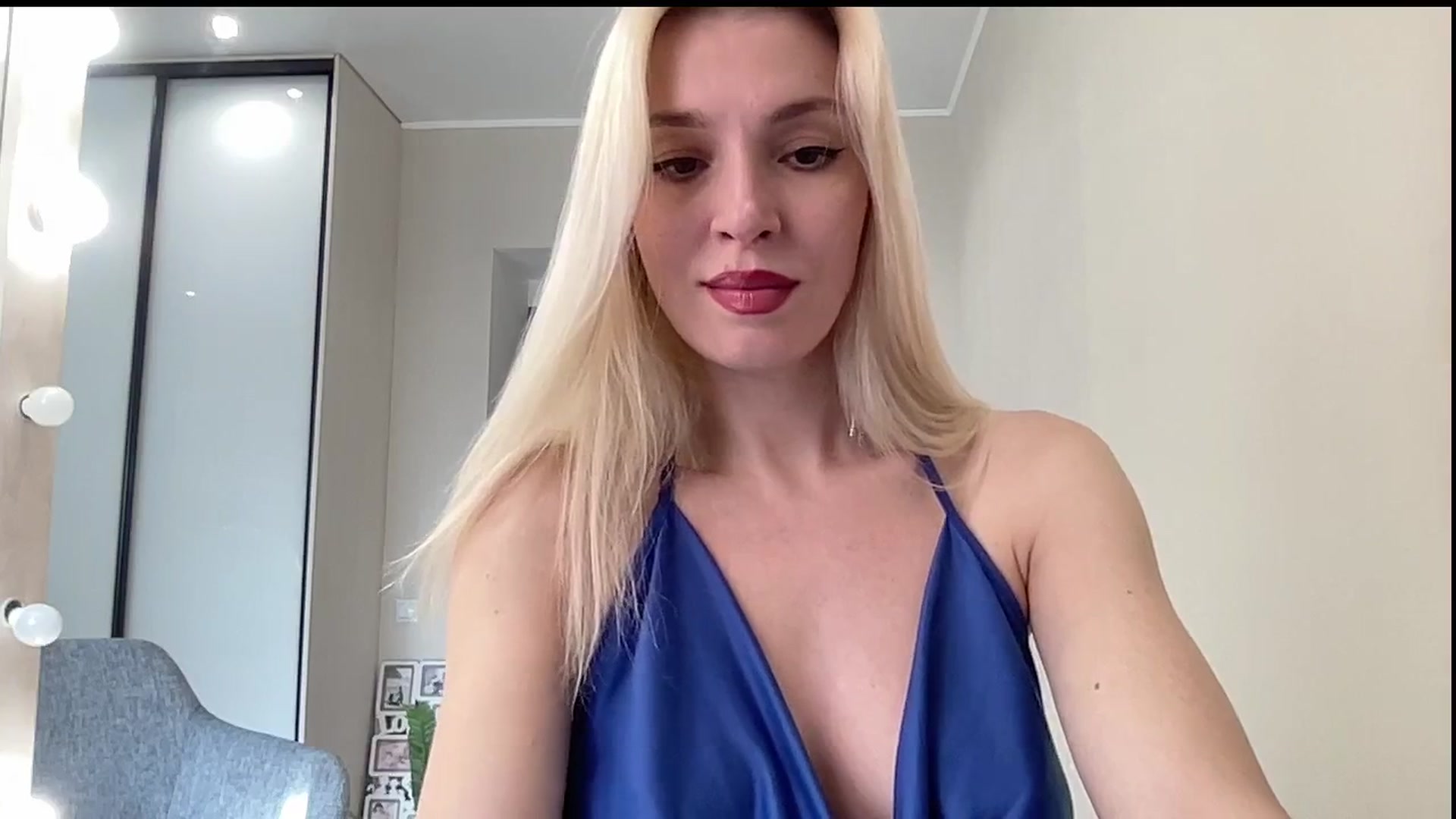 Gallery image thumbnail from AmazingkellyX's myfreecams stream on, 03/23/2025, 10:26 image 3 of 20