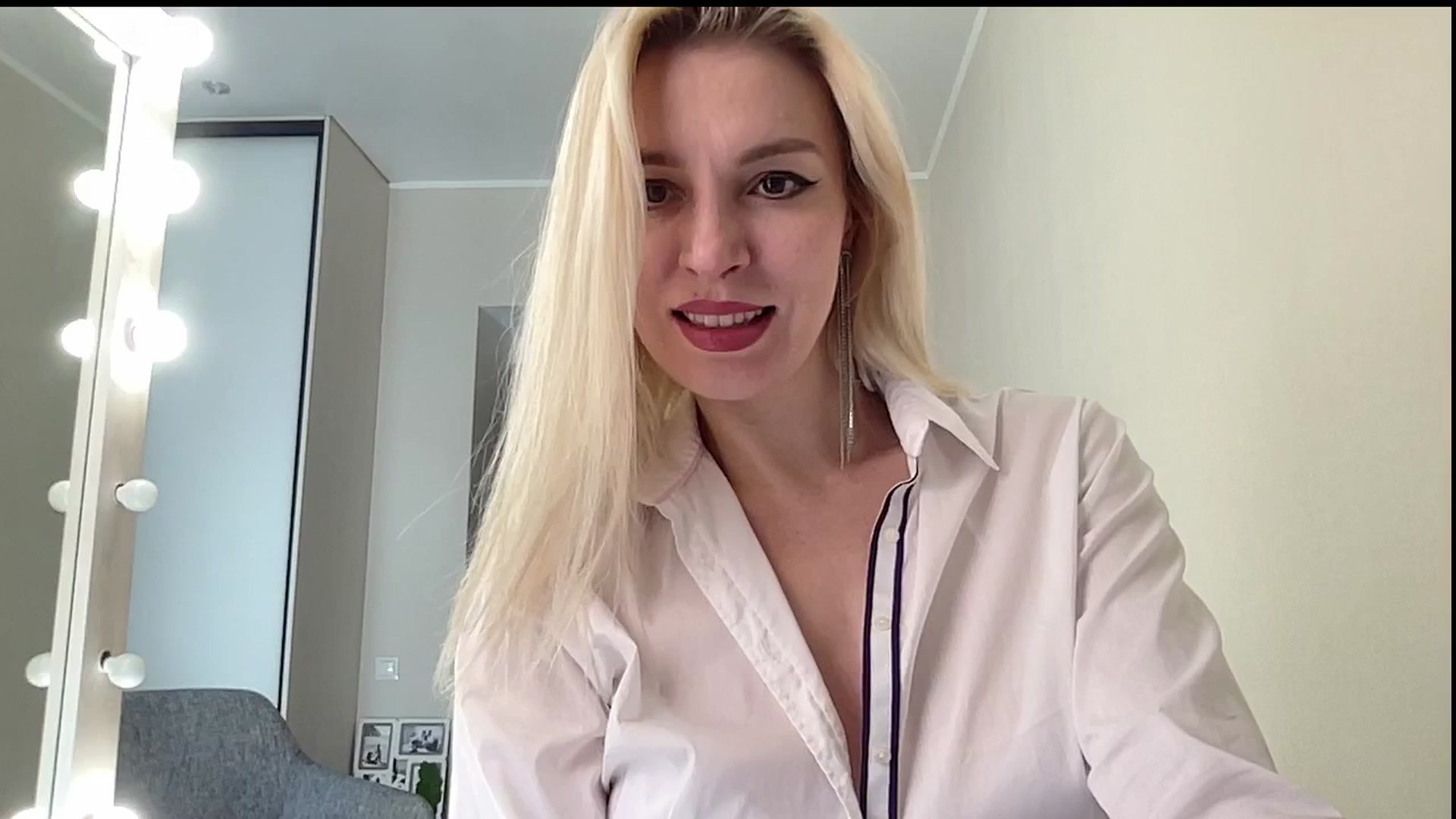Gallery image thumbnail from AmazingkellyX's myfreecams stream on, 03/30/2025, 10:38 image 1 of 20