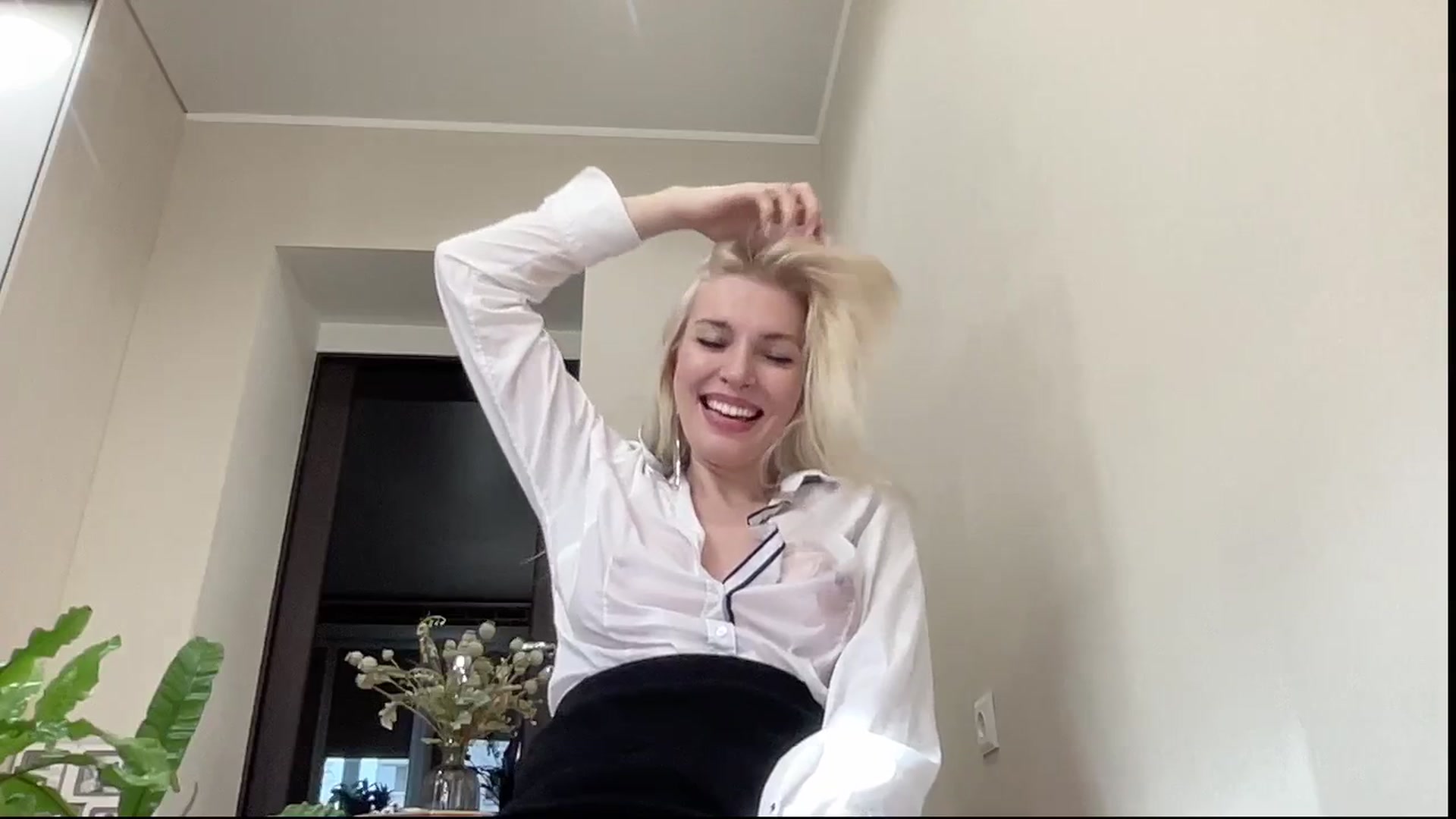 Gallery image thumbnail from AmazingkellyX's myfreecams stream on, 04/13/2025, 11:58 image 20 of 20