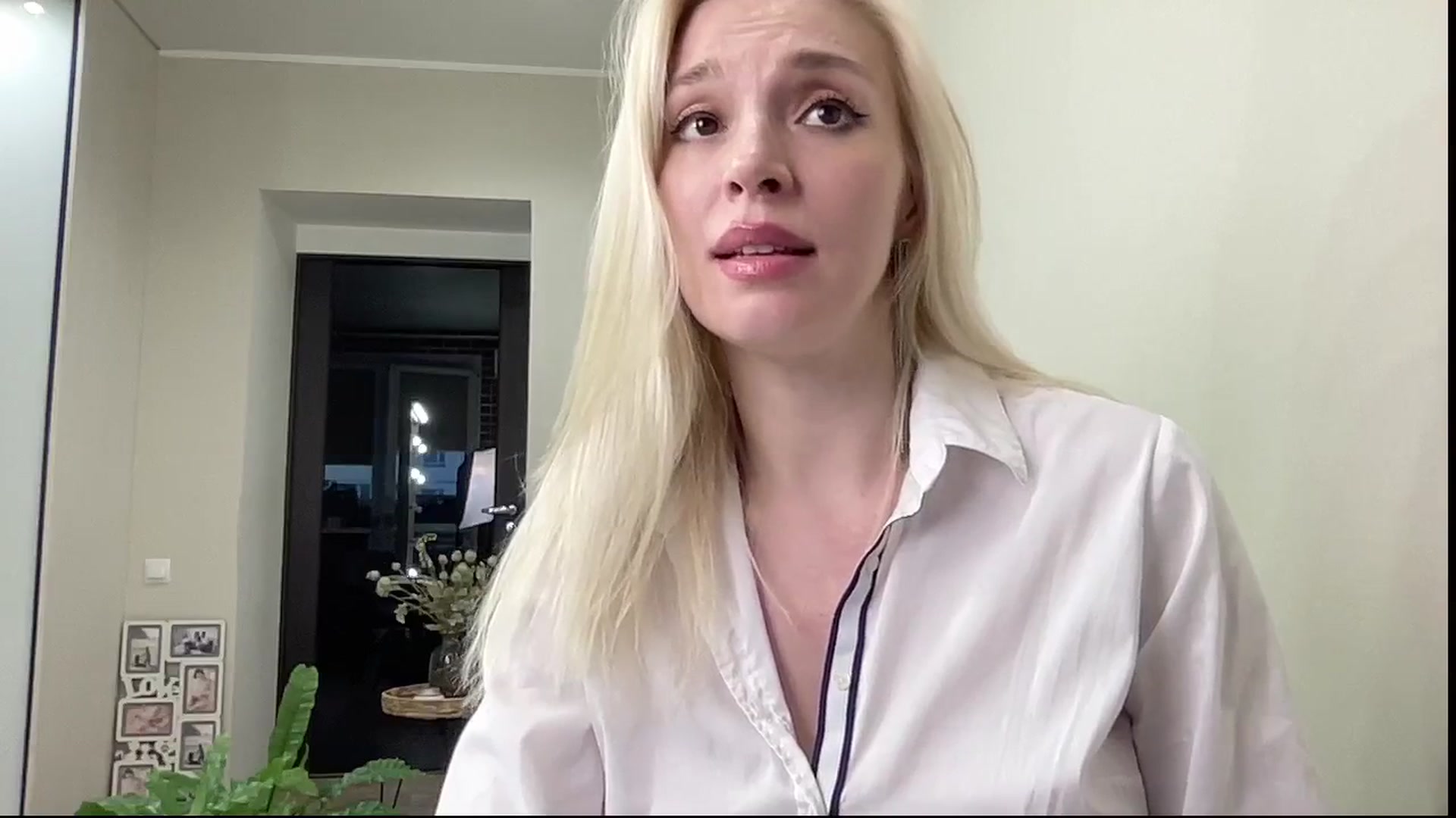 Gallery image thumbnail from AmazingkellyX's myfreecams stream on, 04/13/2025, 13:26 image 18 of 20