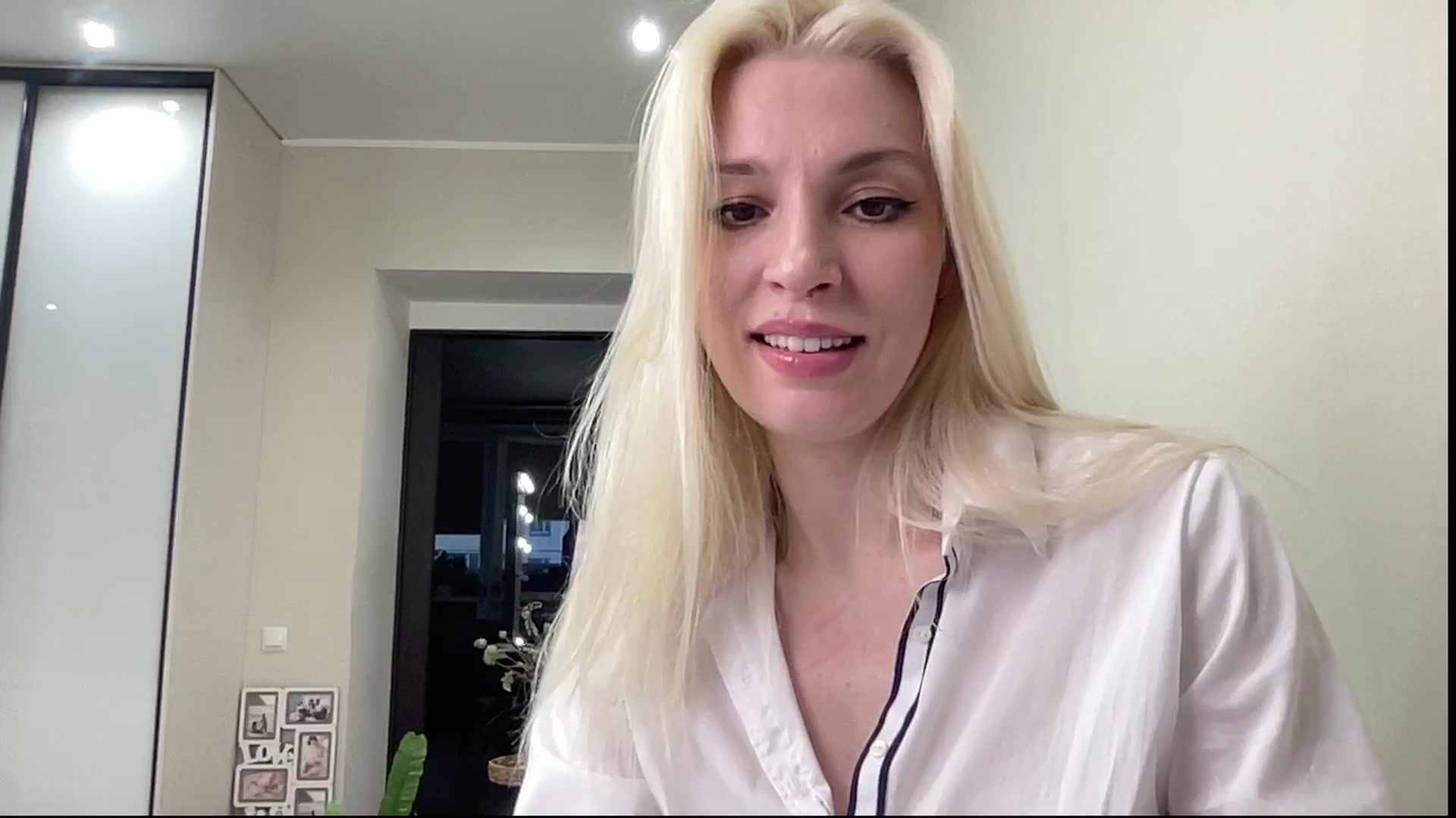 Gallery image thumbnail from AmazingkellyX's myfreecams stream on, 04/13/2025, 13:26 image 10 of 20