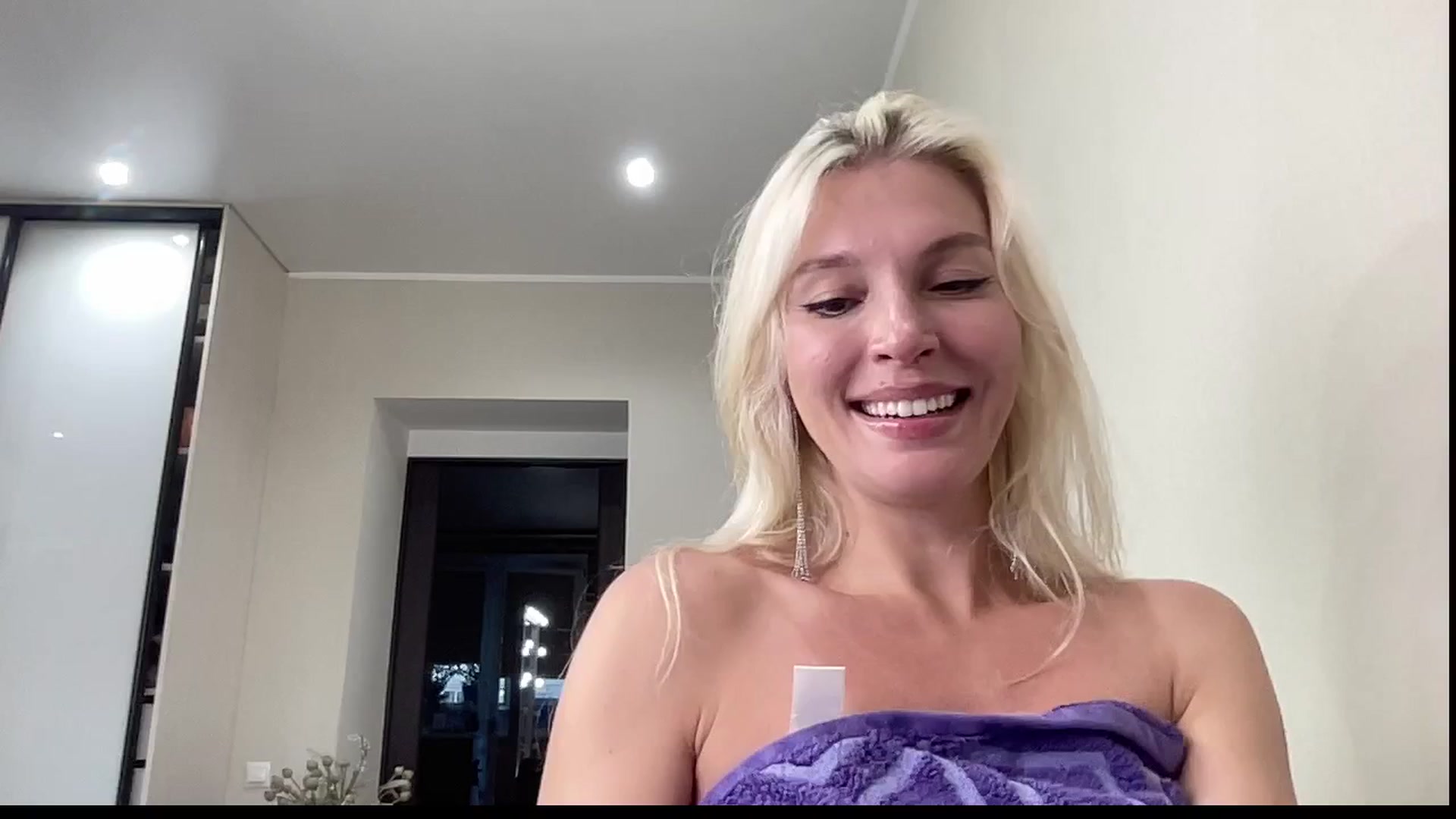 Gallery image thumbnail from AmazingkellyX's myfreecams stream on, 07/26/2025, 14:11 image 1 of 20