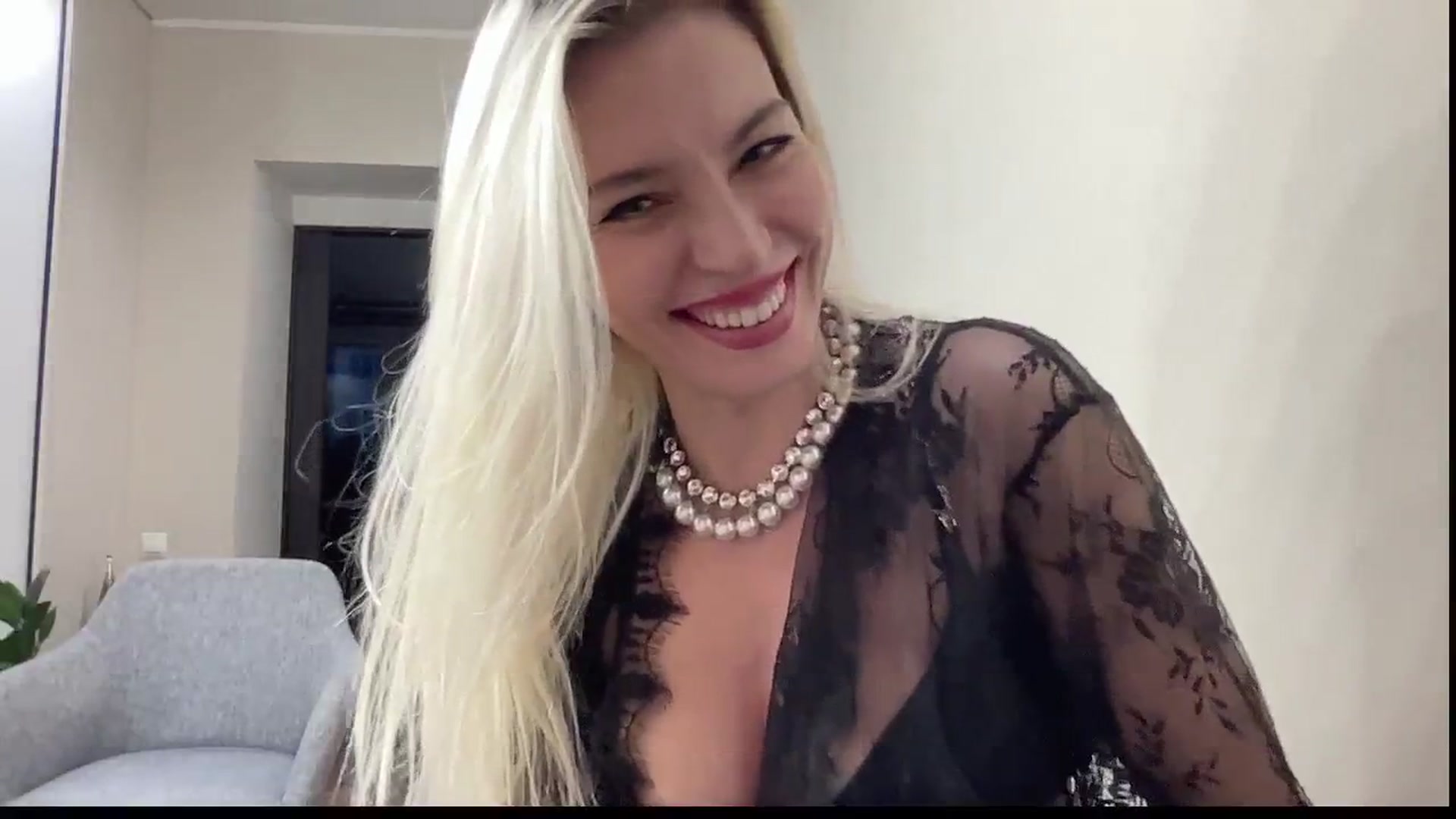 Gallery image thumbnail from AmazingkellyX's myfreecams stream on, 01/11/2026, 13:35 image 9 of 20