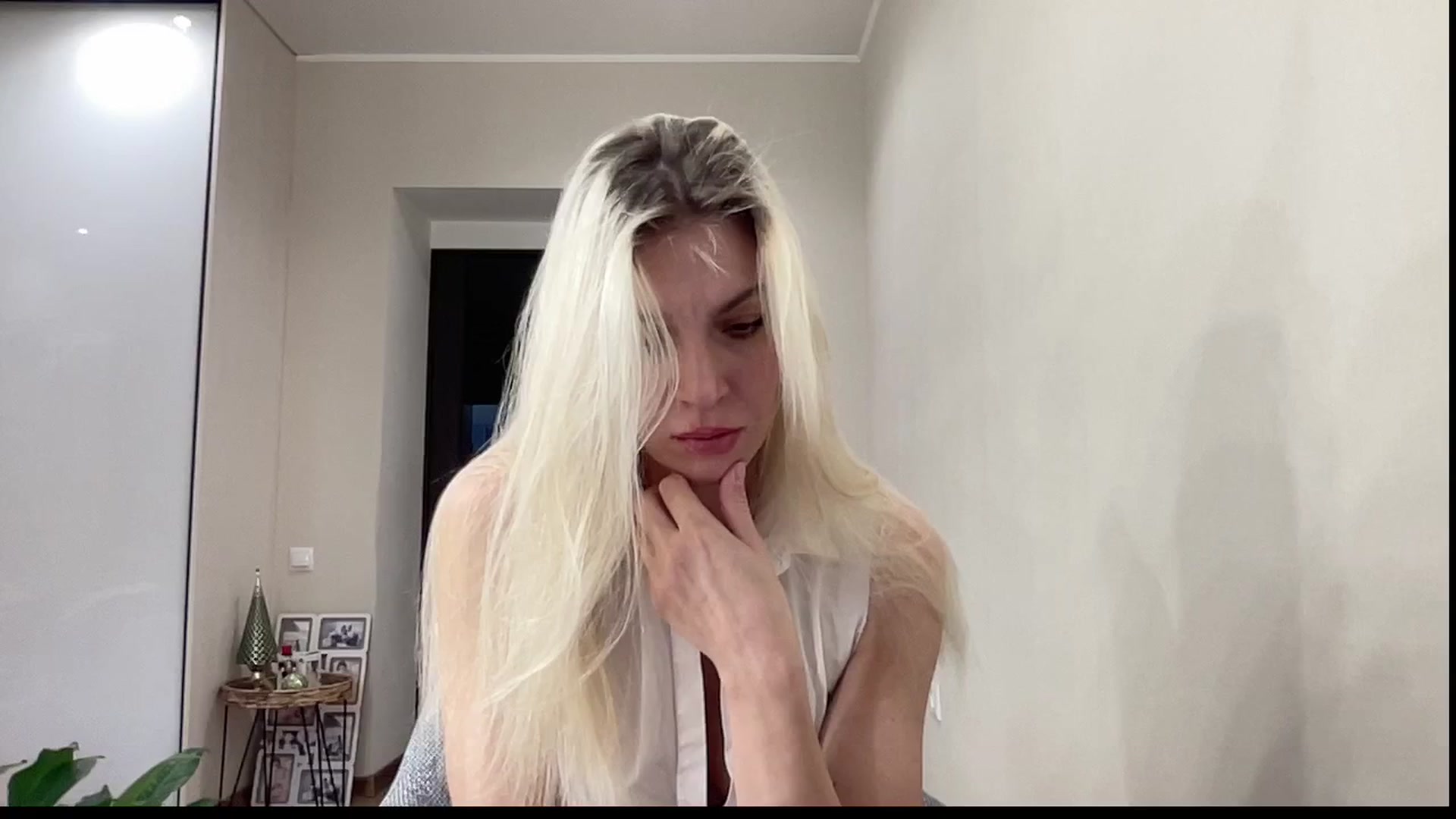 Gallery image thumbnail from AmazingkellyX's myfreecams stream on, 01/14/2026, 11:13 image 17 of 20