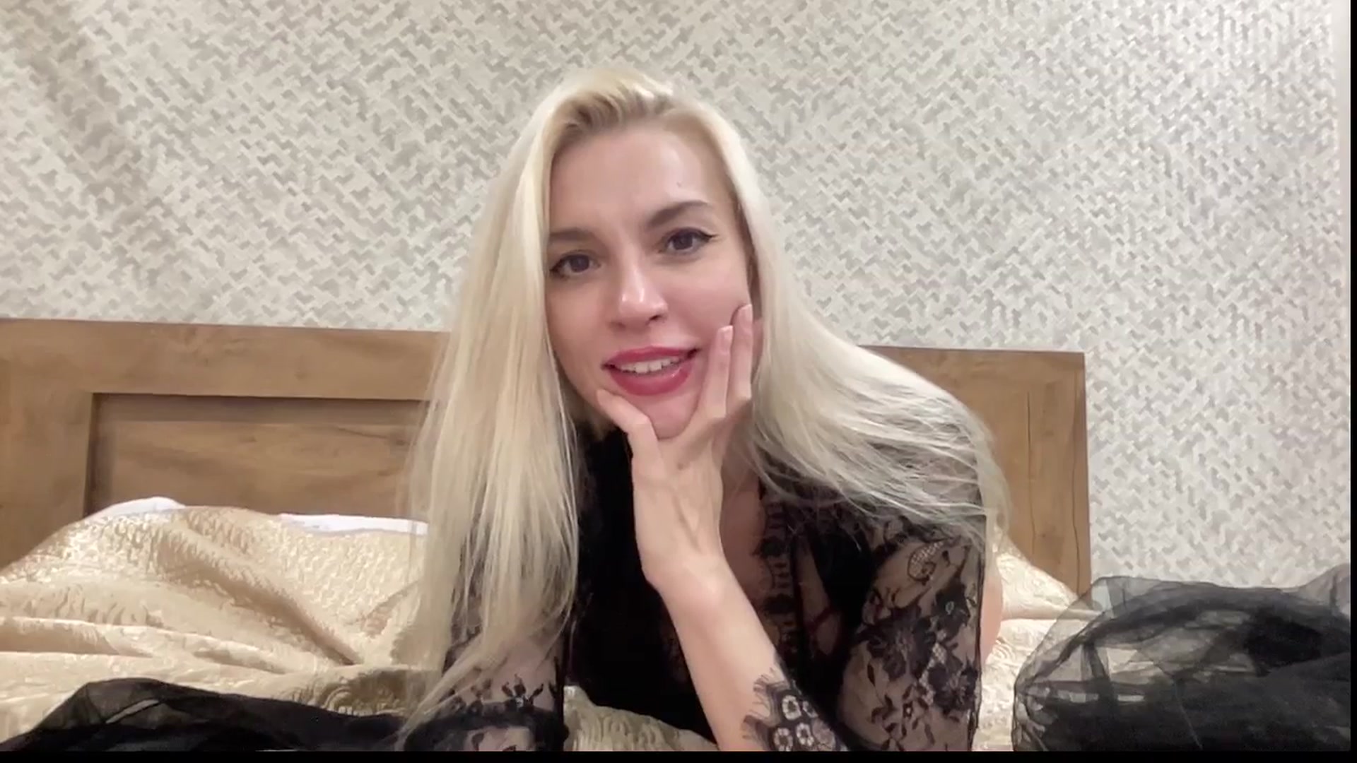 Gallery image thumbnail from AmazingkellyX's myfreecams stream on, 01/25/2026, 12:44 image 8 of 20