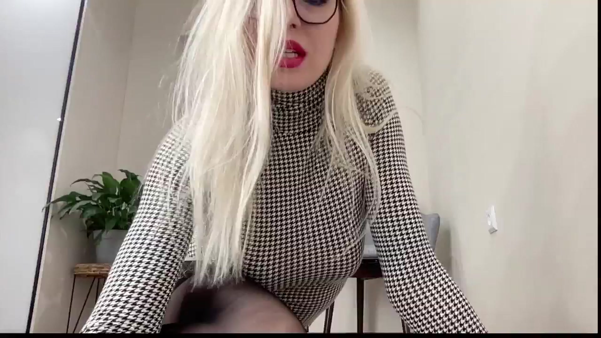 Gallery image thumbnail from AmazingkellyX's myfreecams stream on, 02/22/2026, 11:18 image 20 of 20