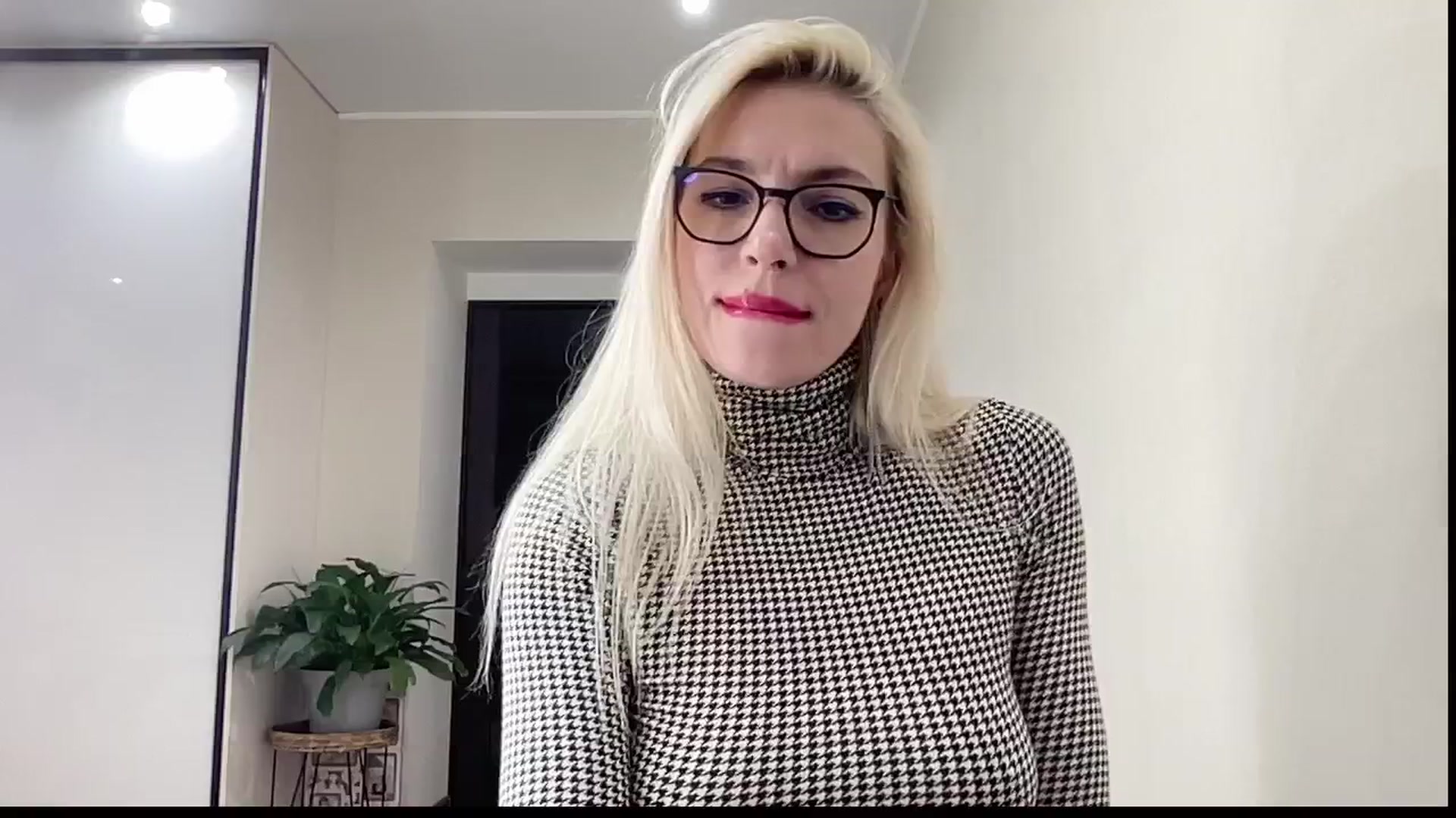 Gallery image thumbnail from AmazingkellyX's myfreecams stream on, 02/22/2026, 13:11 image 7 of 20