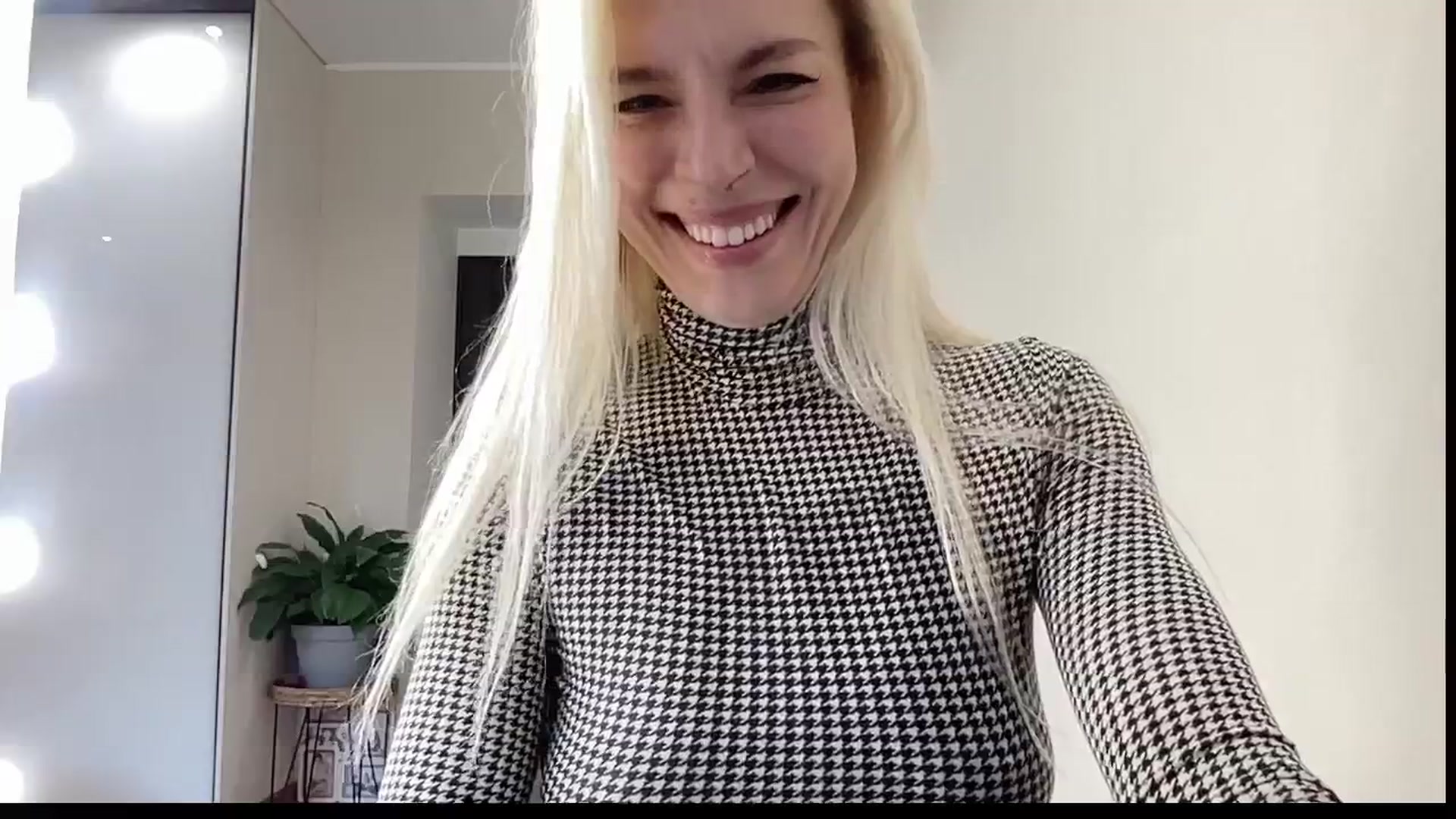 Gallery image thumbnail from AmazingkellyX's myfreecams stream on, 03/26/2026, 09:40 image 6 of 20