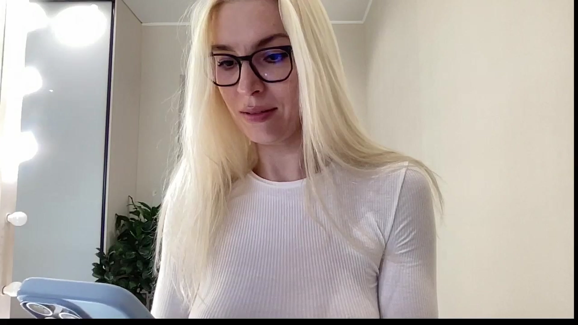 Gallery image thumbnail from AmazingkellyX's myfreecams stream on, 04/16/2026, 09:22 image 3 of 20