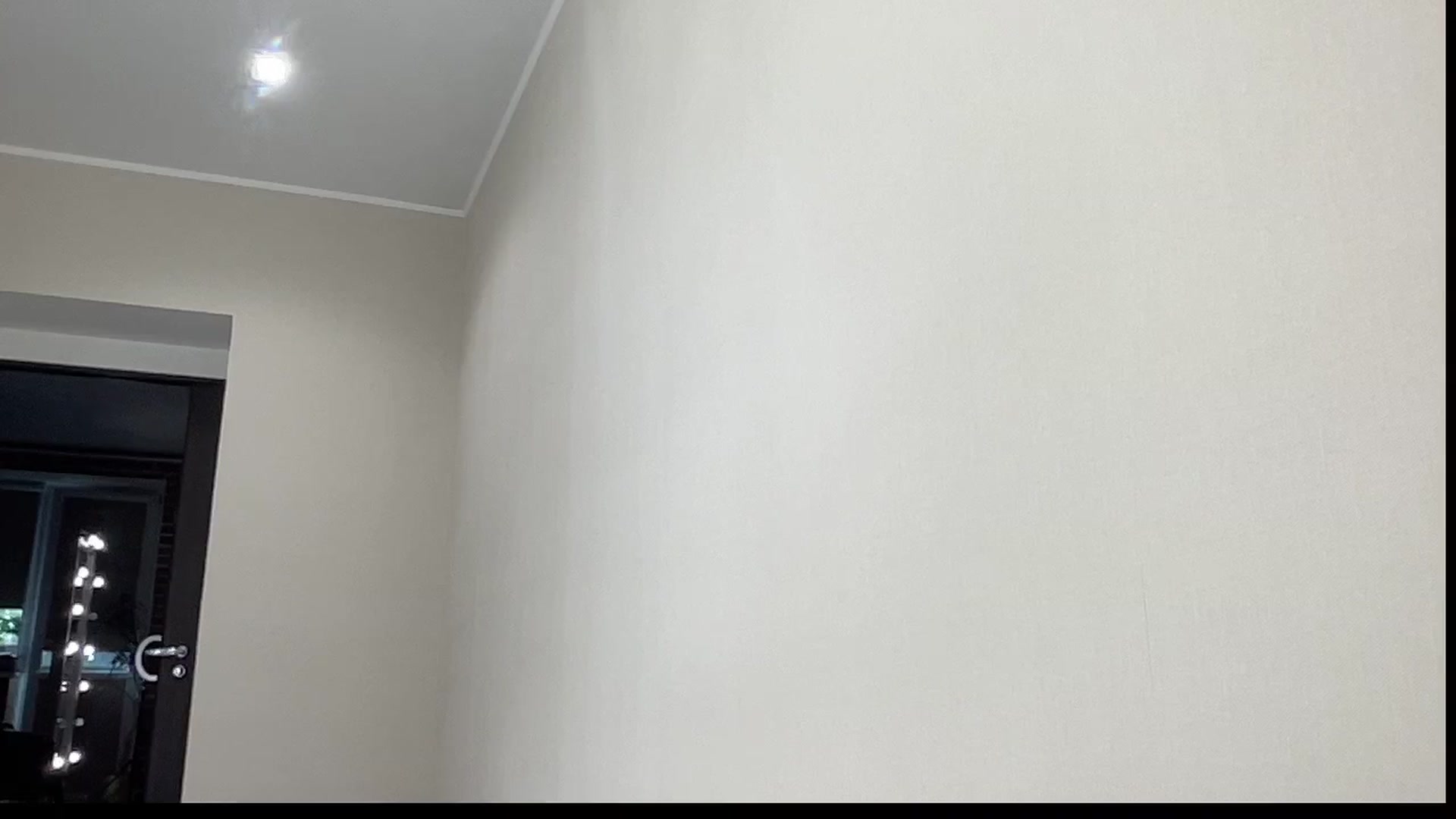 Gallery image thumbnail from AmazingkellyX's myfreecams stream on, 04/17/2026, 11:49 image 17 of 20