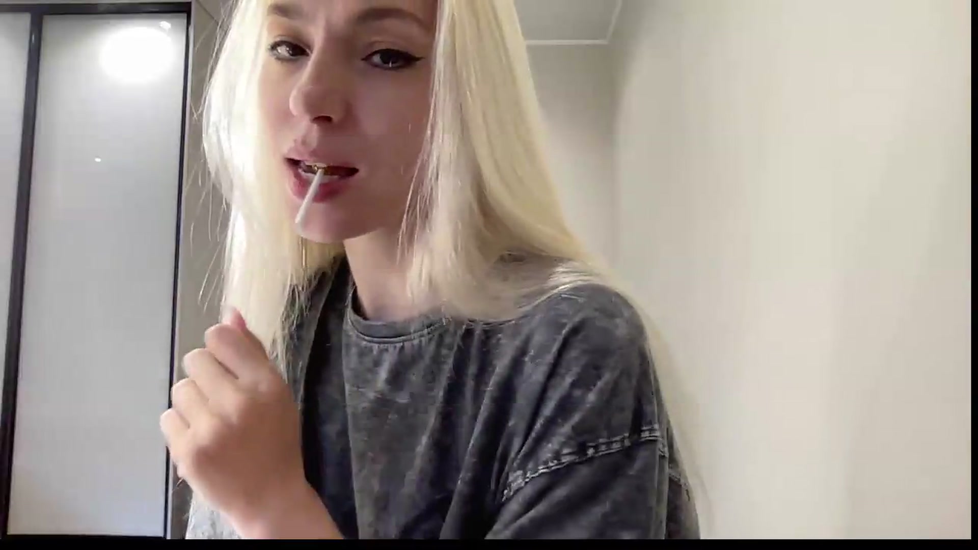 Gallery image thumbnail from AmazingkellyX's myfreecams stream on, 05/13/2026, 10:54 image 17 of 20