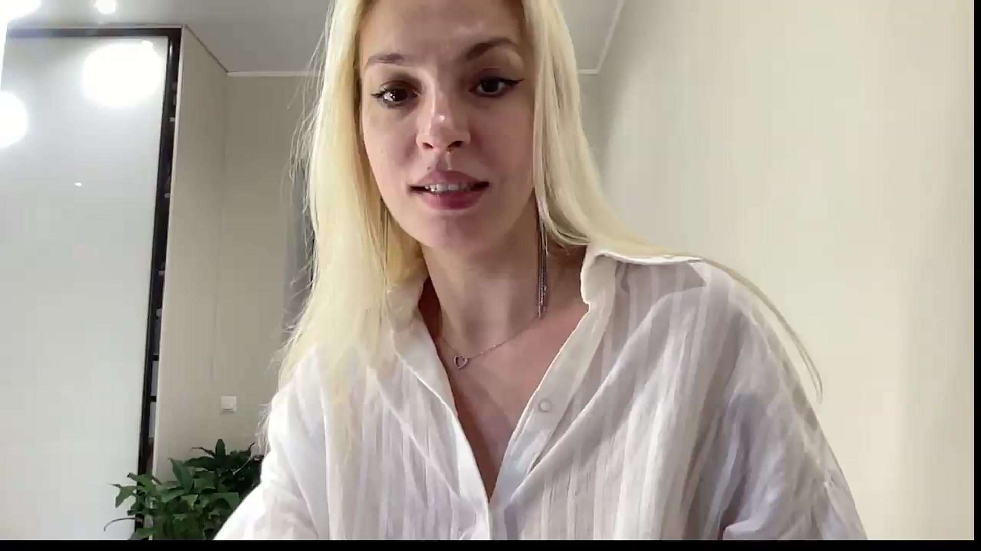 Gallery image thumbnail from AmazingkellyX's myfreecams stream on, 07/19/2026, 09:54 image 19 of 20