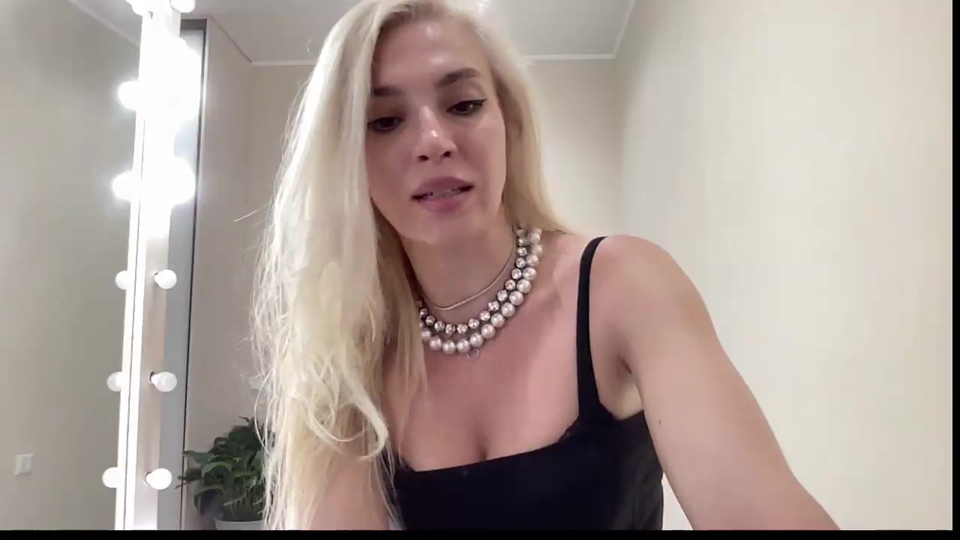 Gallery image thumbnail from AmazingkellyX's myfreecams stream on, 08/01/2026, 13:26 image 18 of 20