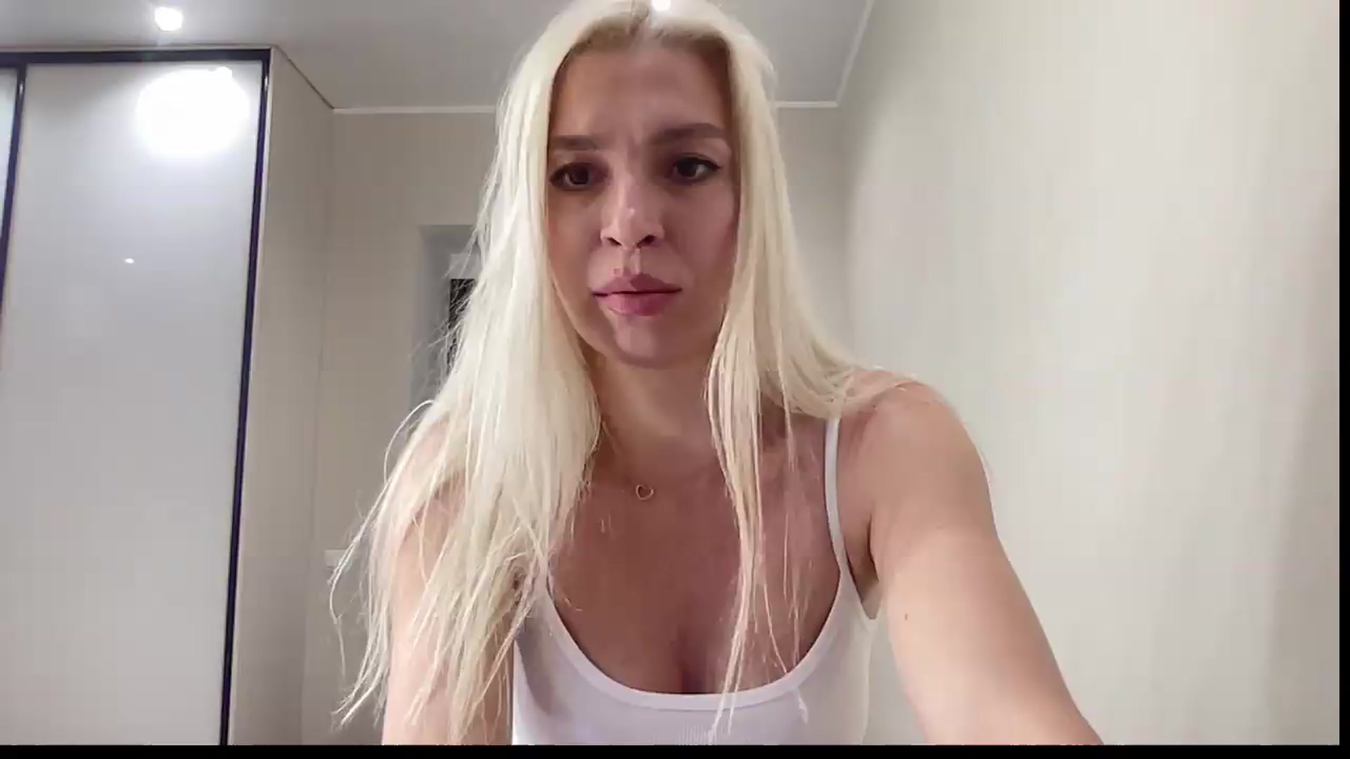 Gallery image thumbnail from AmazingkellyX's myfreecams stream on, 08/08/2026, 14:26 image 2 of 20
