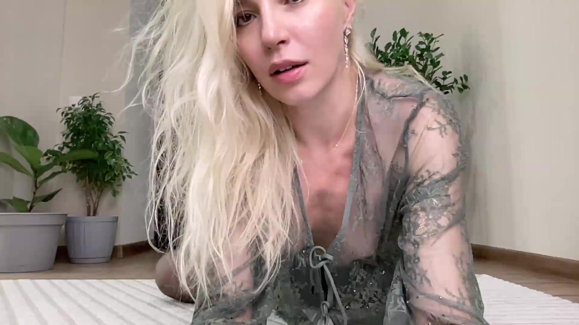 Gallery image thumbnail from AmazingkellyX's myfreecams stream on, 08/27/2026, 11:29 image 14 of 20