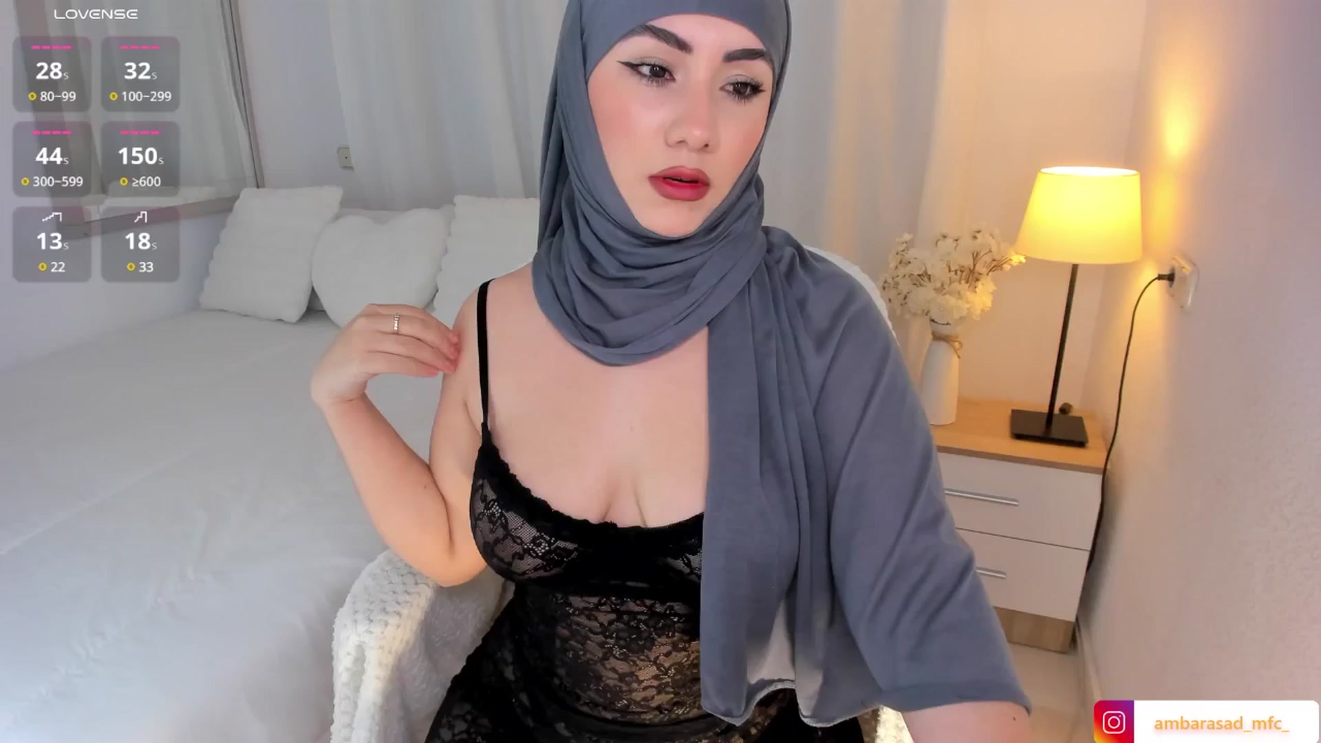 Gallery image thumbnail from Ambar_Asad's myfreecams stream on, 04/03/2025, 15:37 image 15 of 20