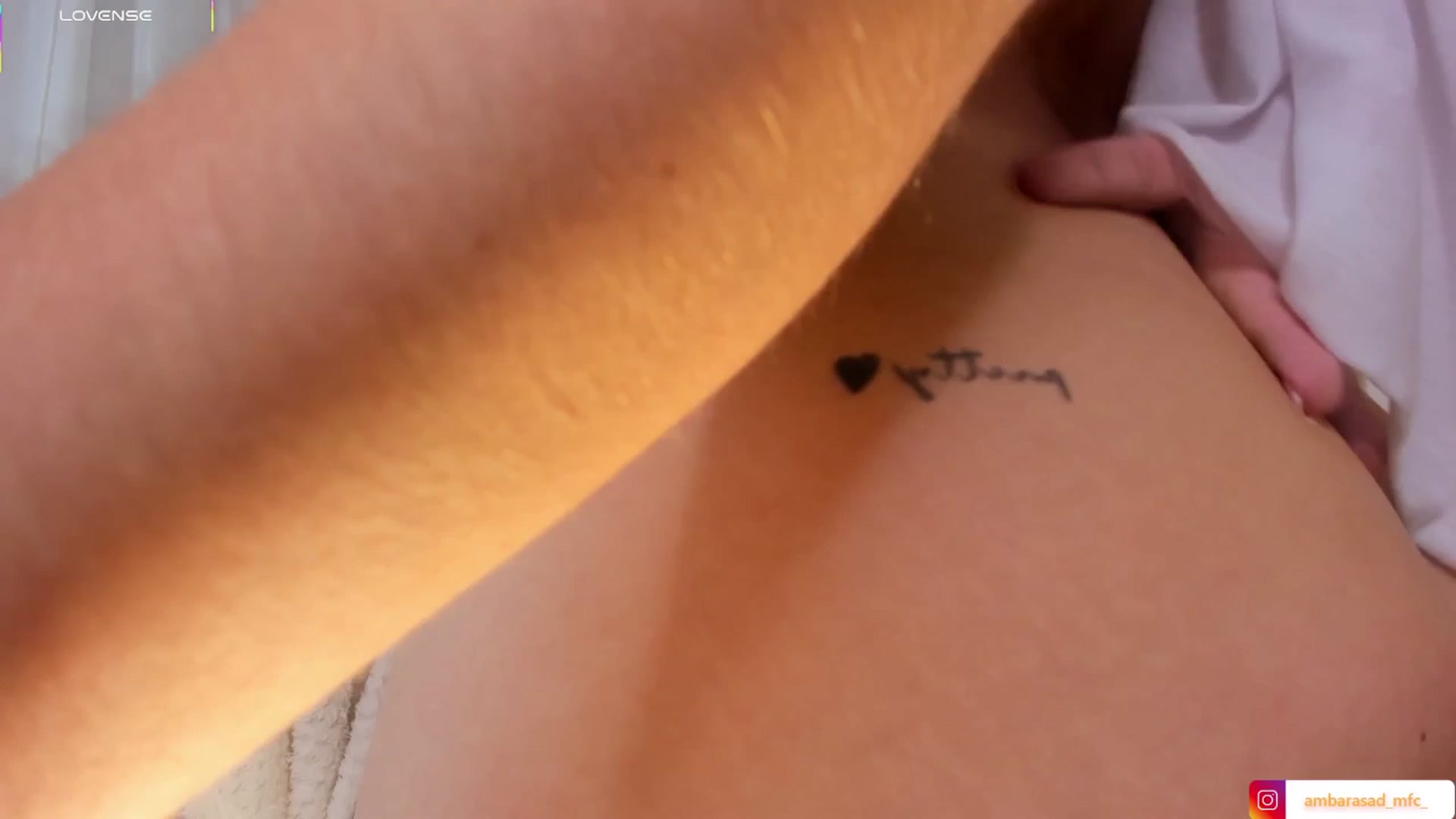 Gallery image thumbnail from Ambar_Asad's myfreecams stream on, 08/26/2025, 16:02 image 9 of 20