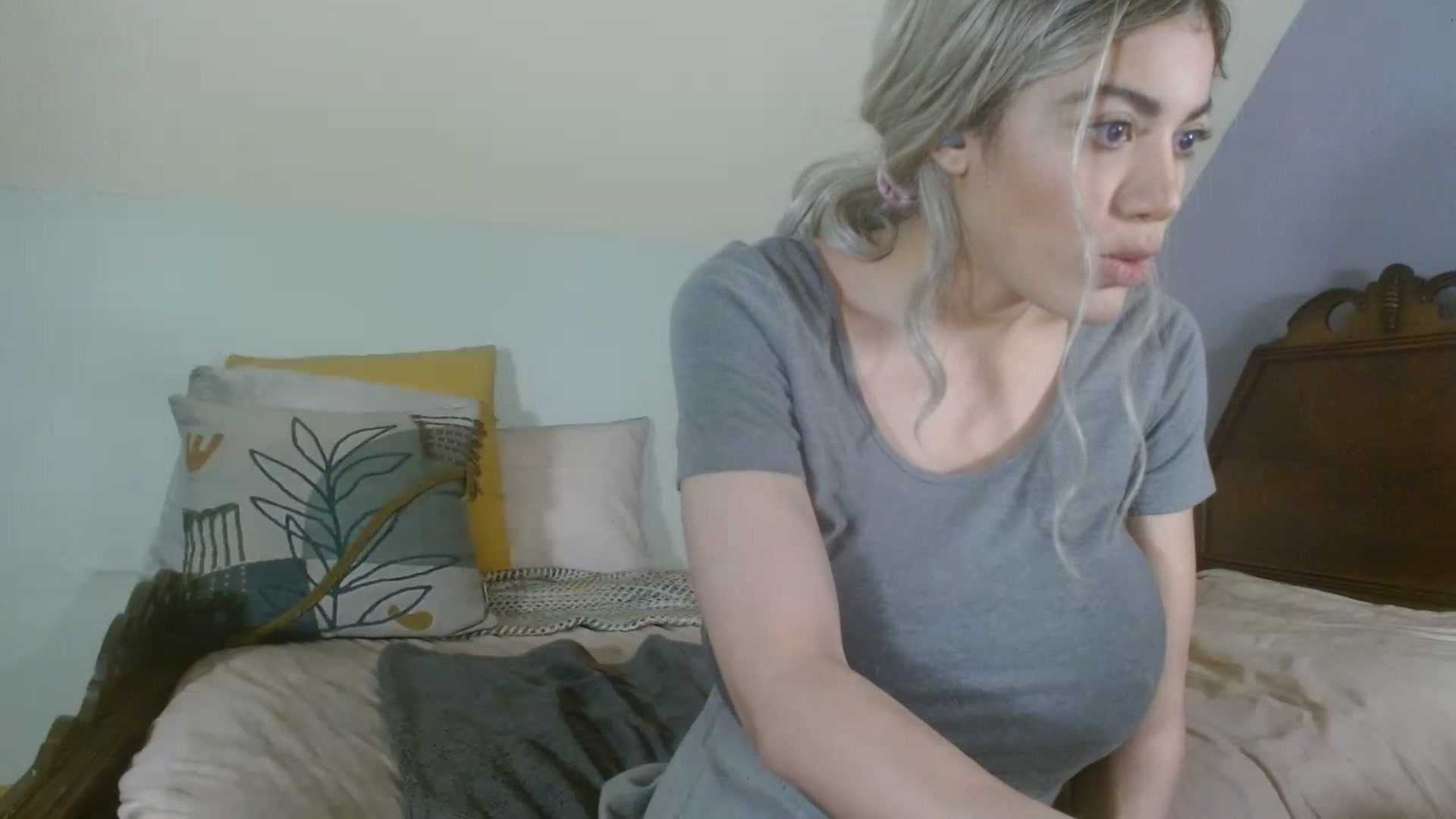 Gallery image thumbnail from AmberAlena_'s myfreecams stream on, 06/29/2023, 18:58 image 8 of 20