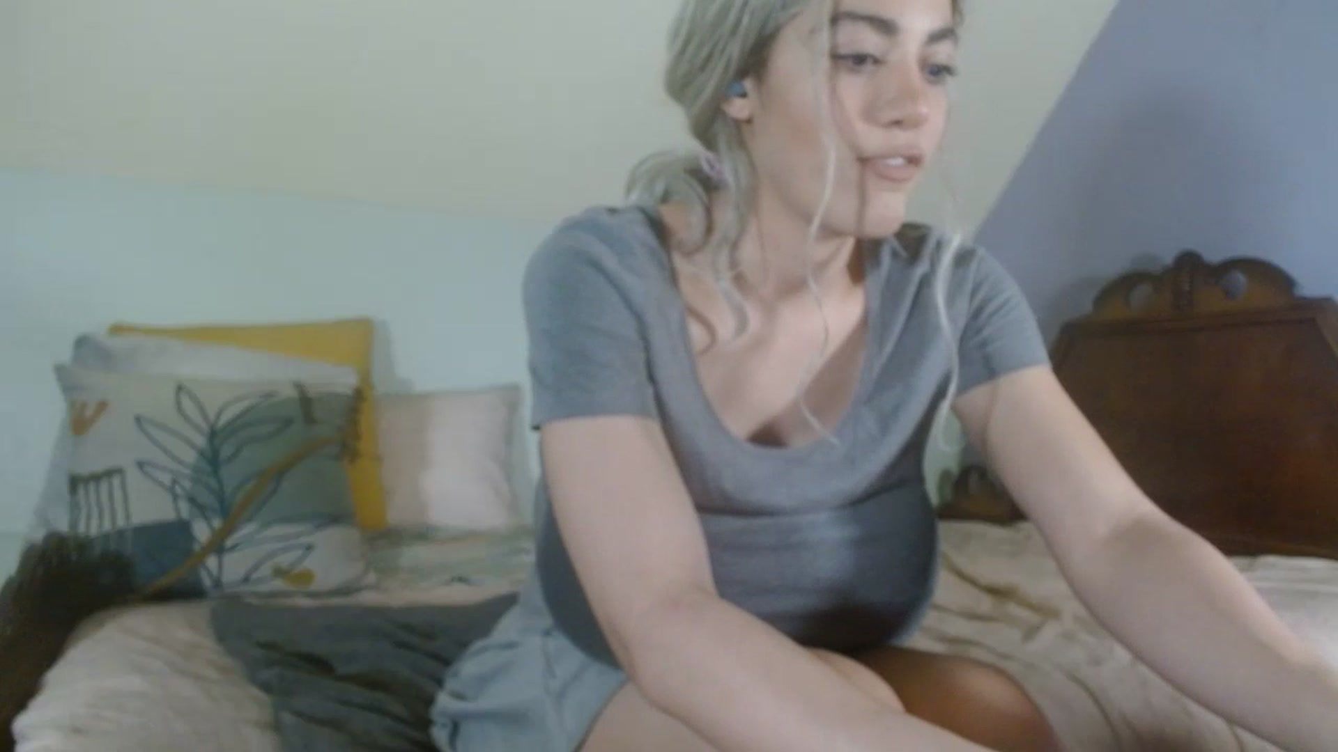 Gallery image thumbnail from AmberAlena_'s myfreecams stream on, 06/29/2023, 20:48 image 3 of 20